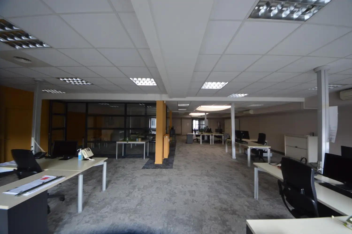 Instapklare burelen te huur in Aalst – op wandelafstand van het station MET OPTIONEEL MAGAZIJN foto 7