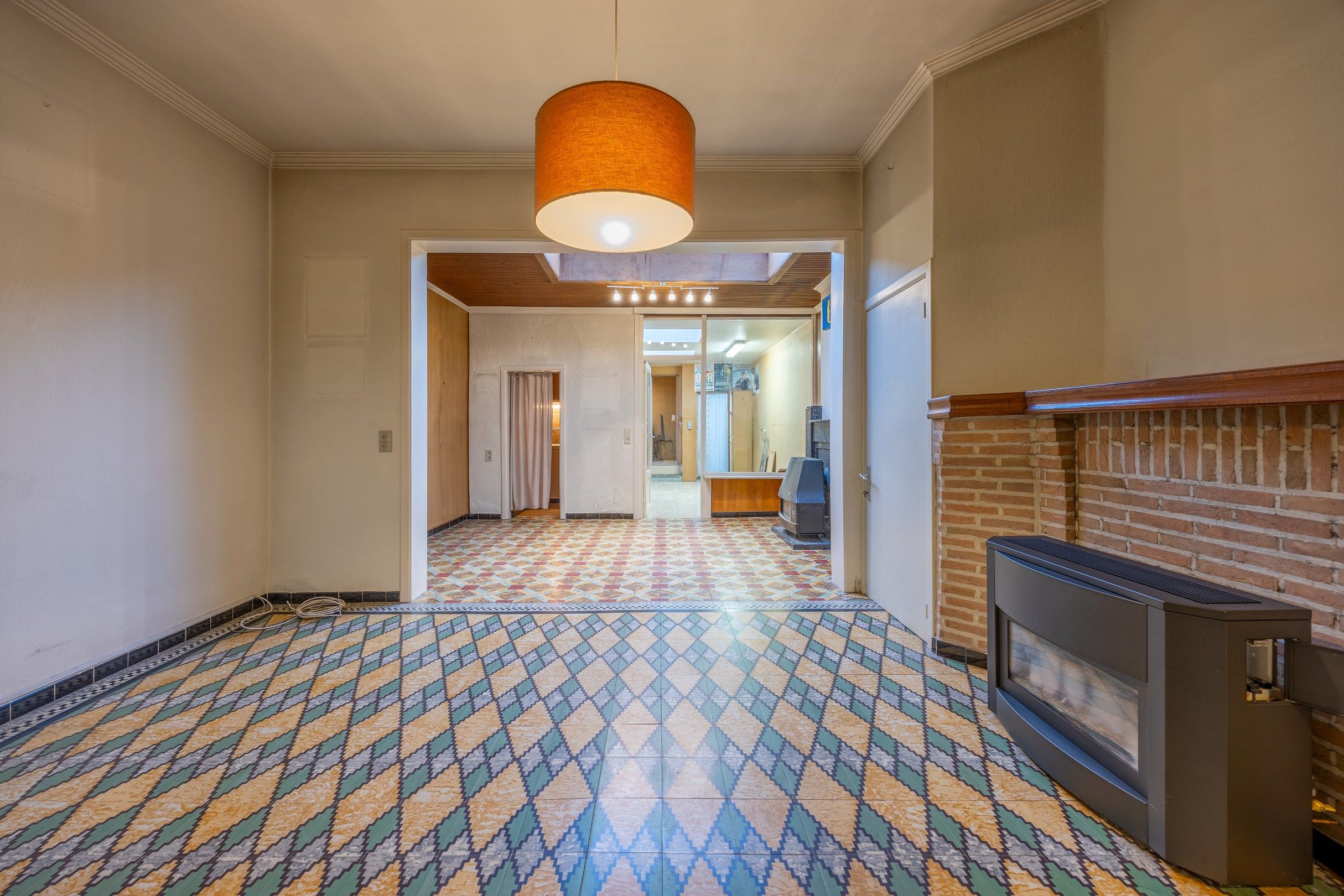 Gezinswoning met uitweg en garage foto 8