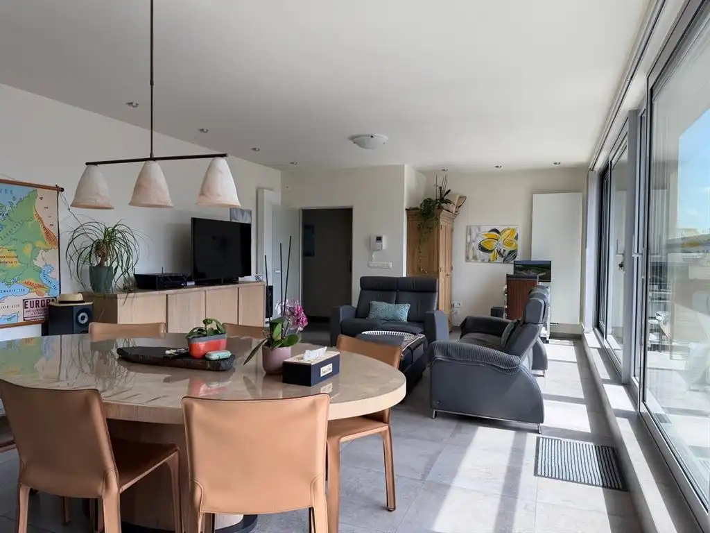Instapklaar penthouse met terras aan voor- en achterzijde foto 6