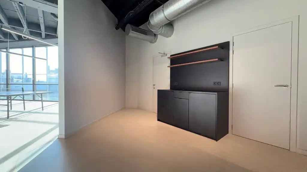 Instapklaar kantoor te huur in Hardy Building te Antwerpen foto 6