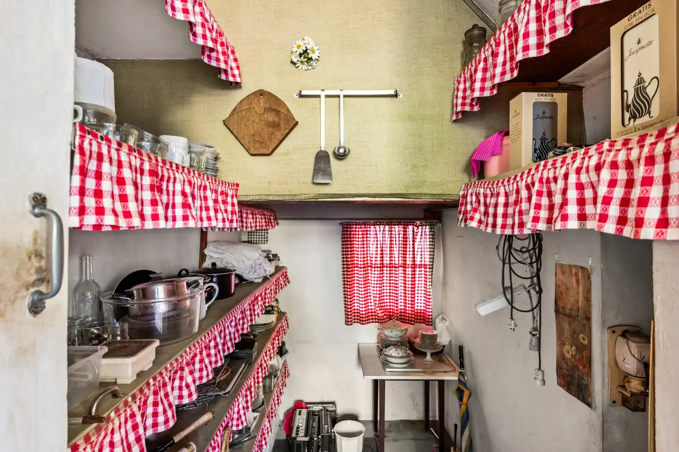 Te renoveren woning met 3 à 4 slpk., garage en tuintje foto 17