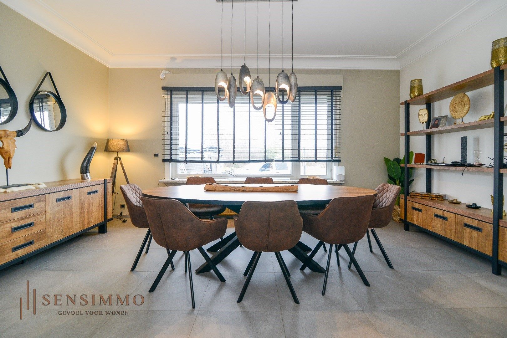 Unieke jaren ’70 woning met moderne upgrades en commerciële mogelijkheden foto 6