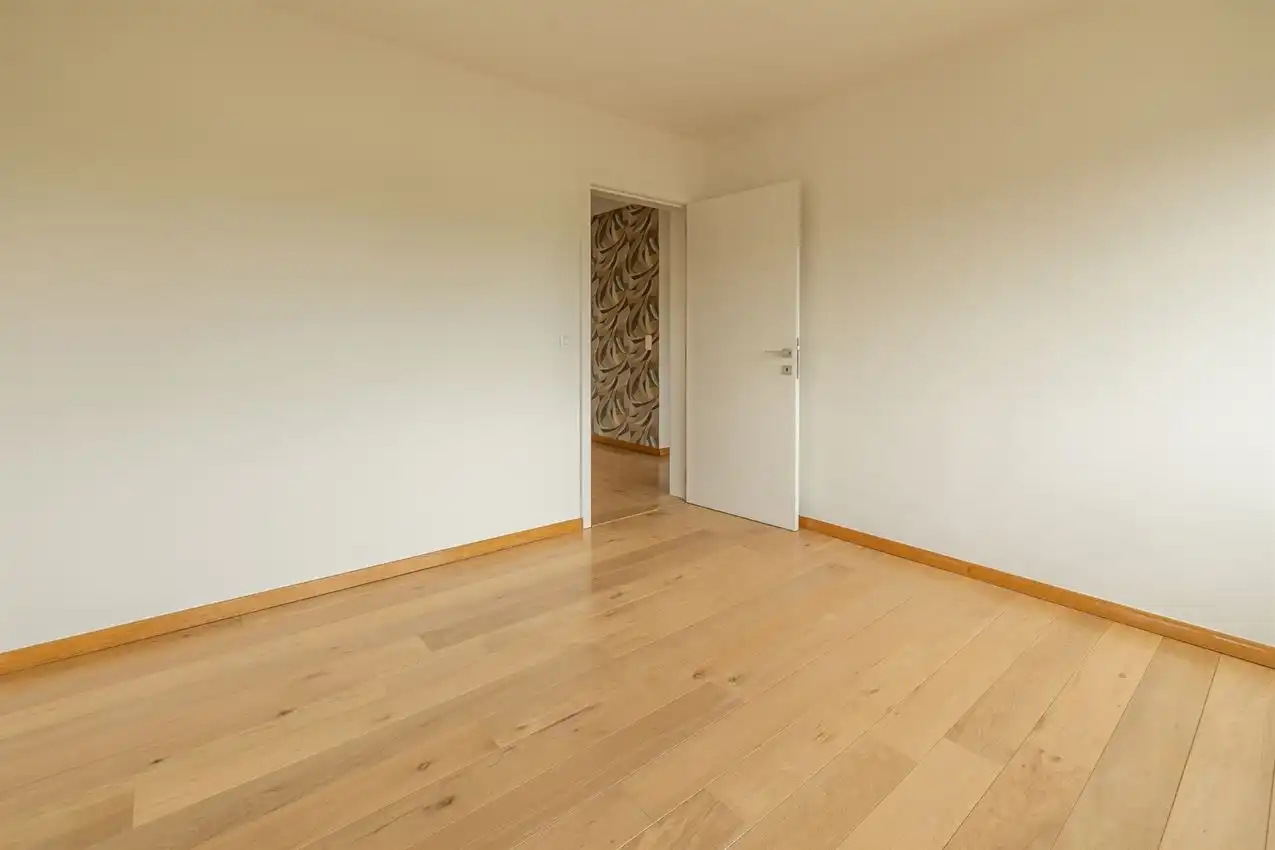 Volledig gerenoveerde woning met 3 slpk., veranda en magnifiek zicht vandaaruit foto 29