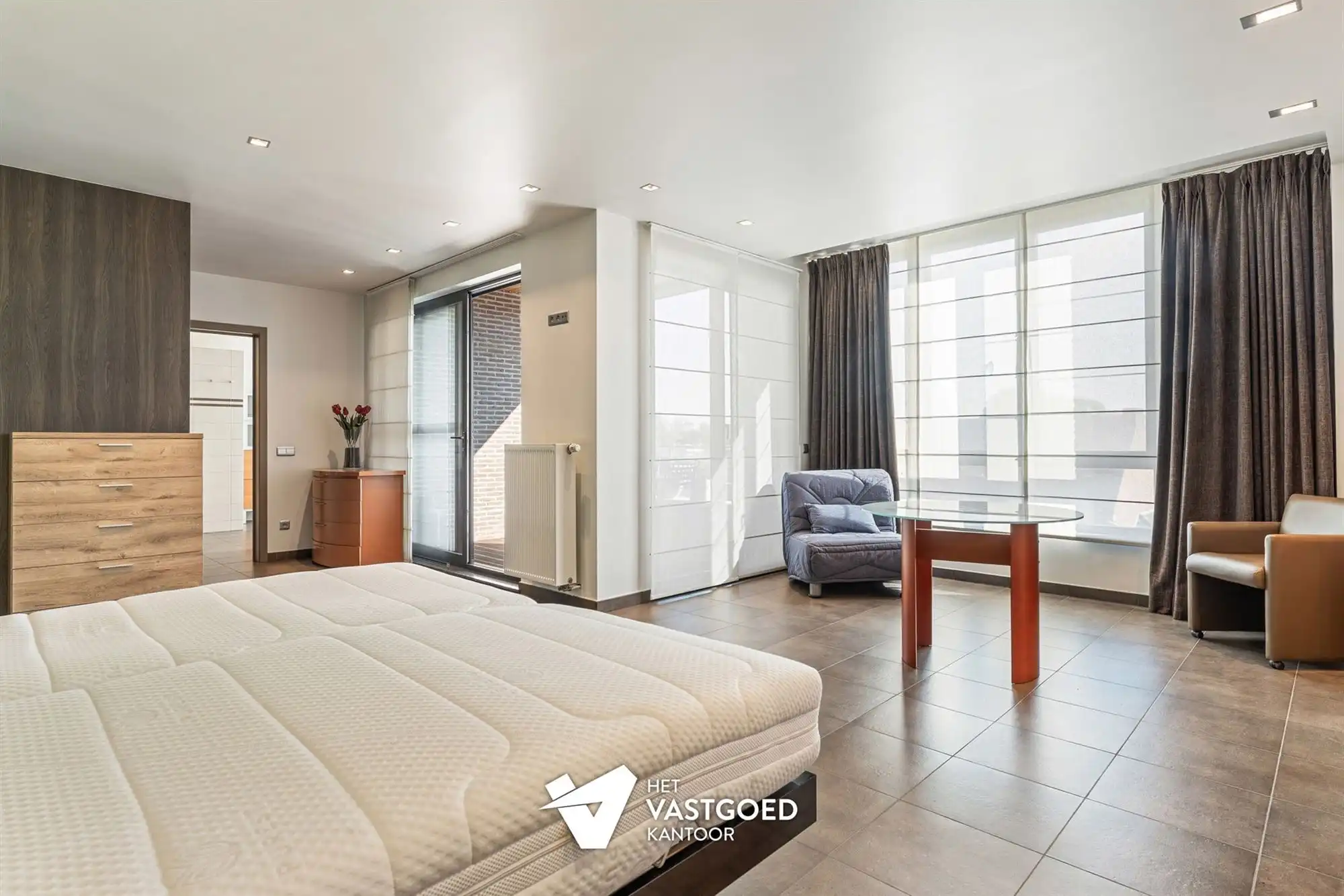 ZEER RUIME PENTHOUSE (340M²) IN UITSTEKENDE STAAT MET 3 TERRASSEN TE TESSENDERLO CENTRUM foto 21