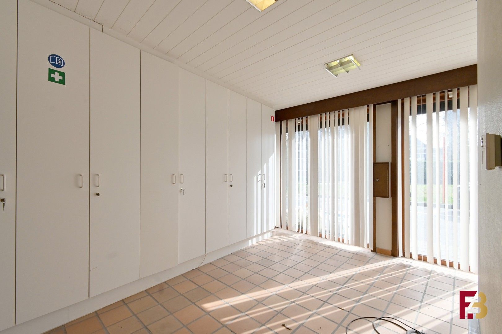 veelzijdige woning in het populaire Ekkergem foto 13