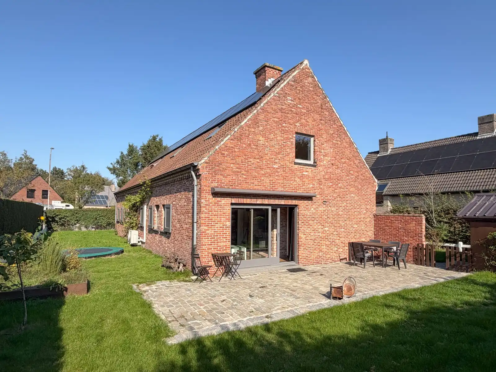 Prachtige alleenstaande villa in een rustige wijk in Oostakker foto 3