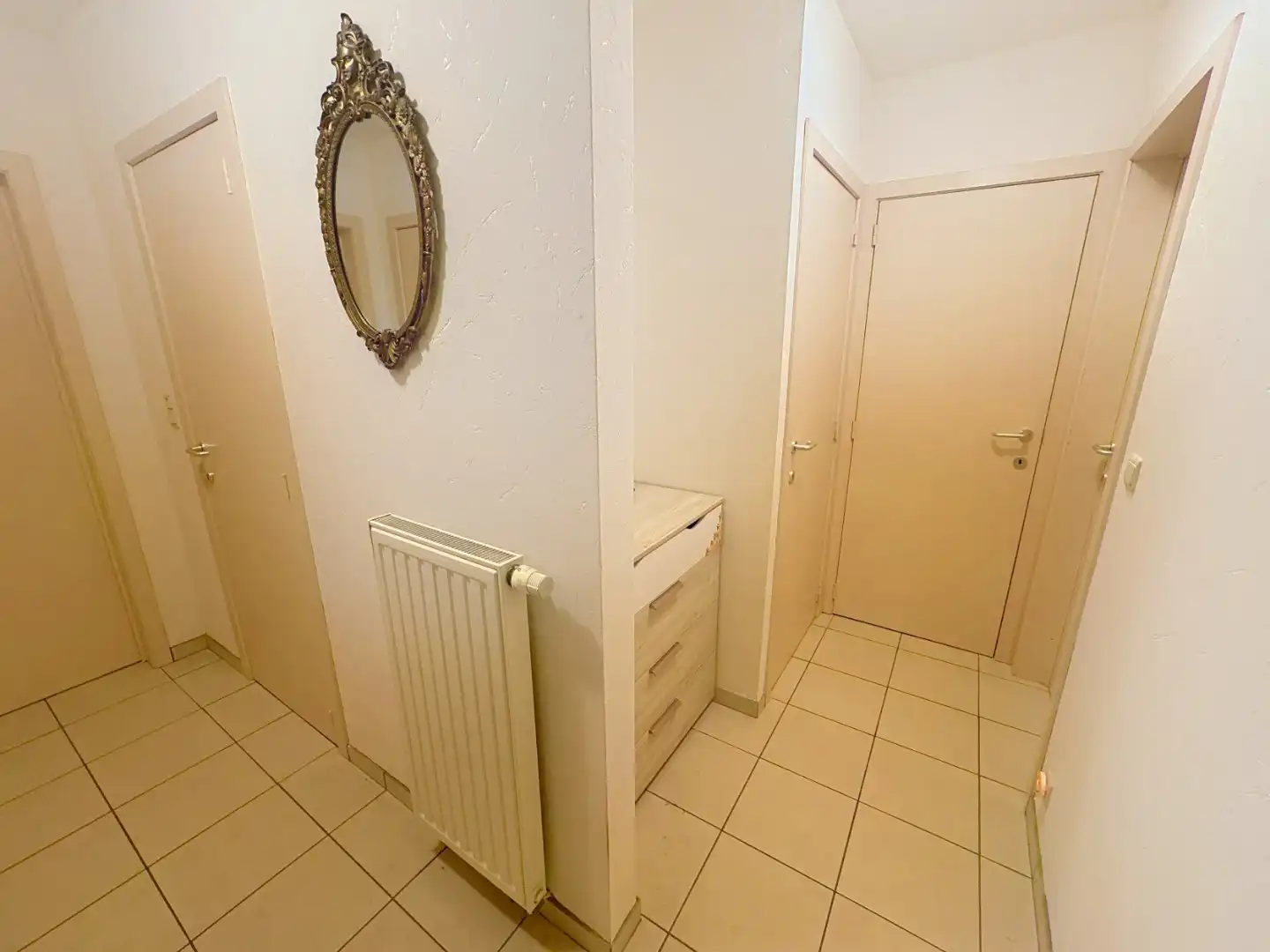 Recent en centraal gelegen appartement met garage foto 7