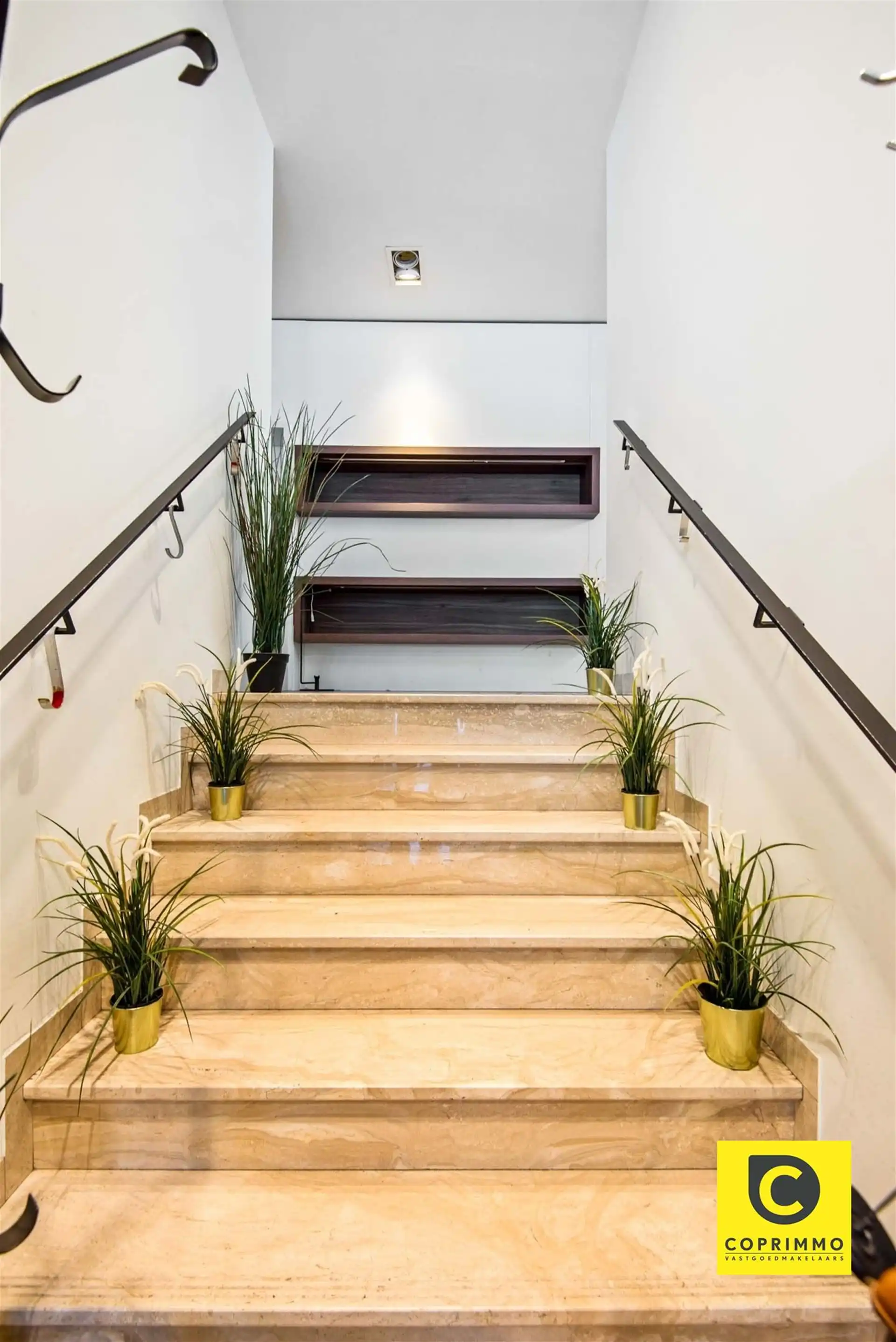 Opbrengsteigendom met 3 toffe appartementen foto 5