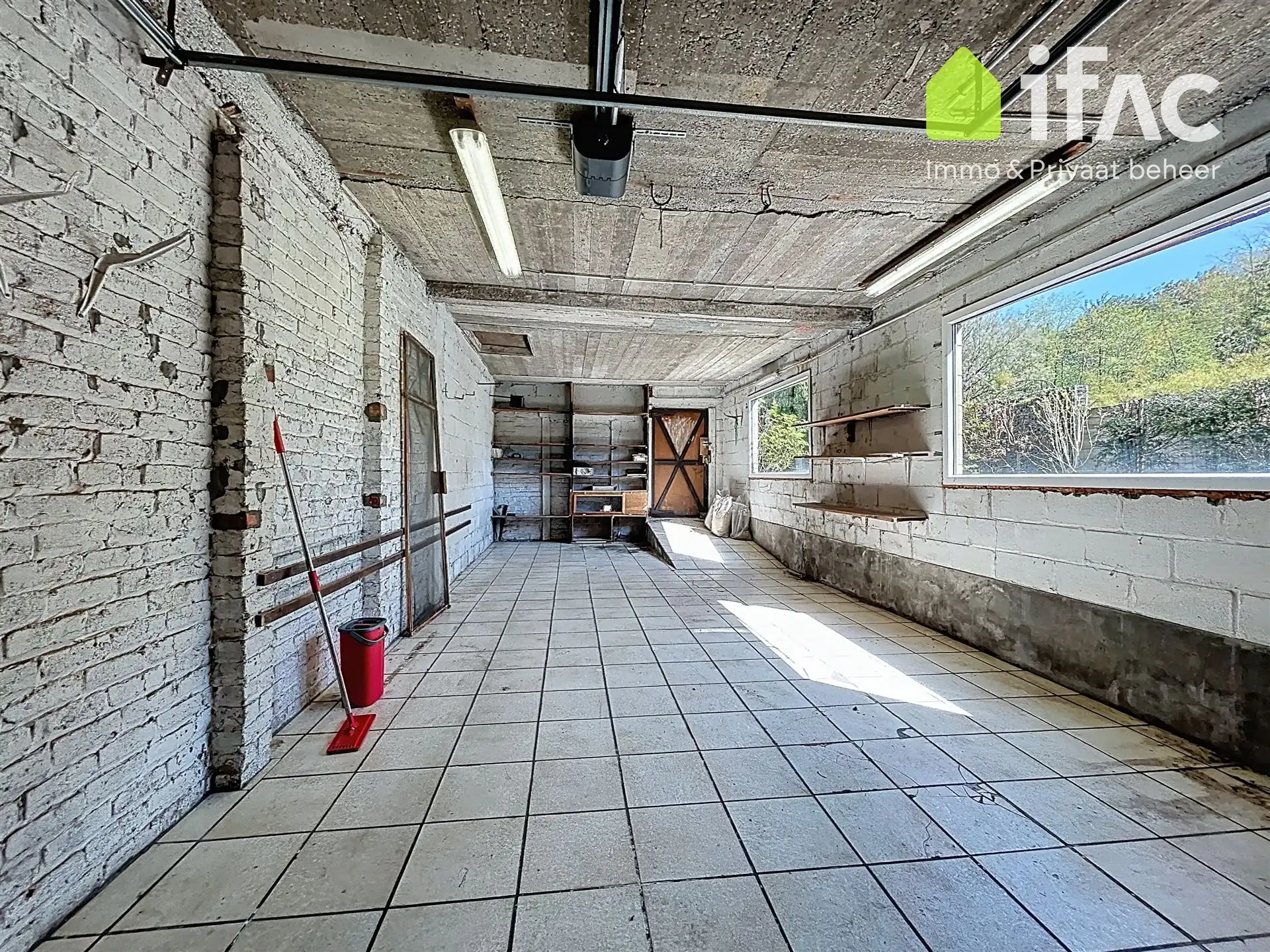 Uitstekend gelegen halfopen bebouwing met 3 slaapkamers foto 9