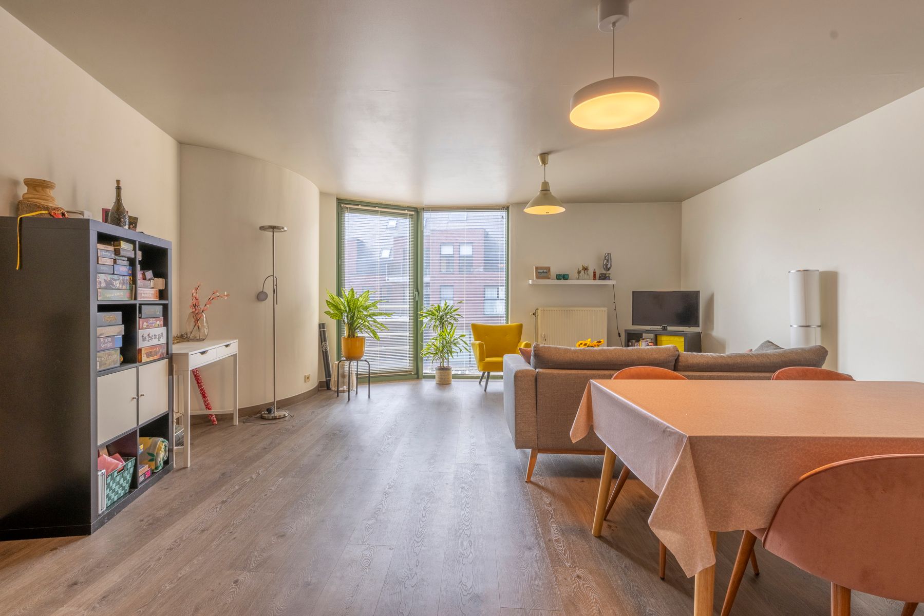 Instapklaar app. met 2 slaapkamers en terras in Melle  foto 2