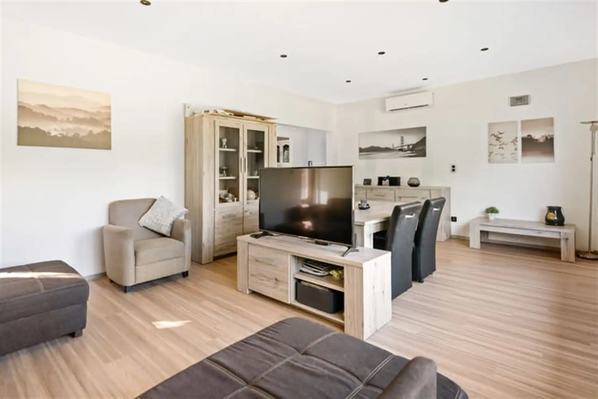 Centraal gelegen OB met ruime garage en tuin! foto 6