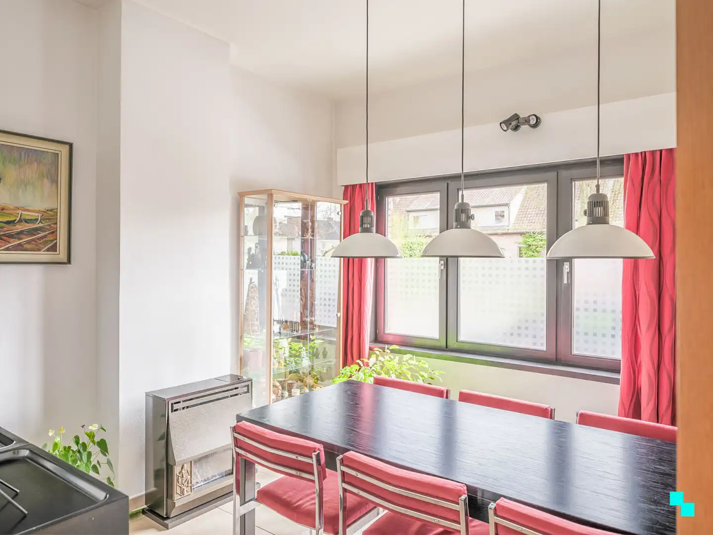 Charmante rijwoning met gezellige tuin te Gentbrugge foto 3