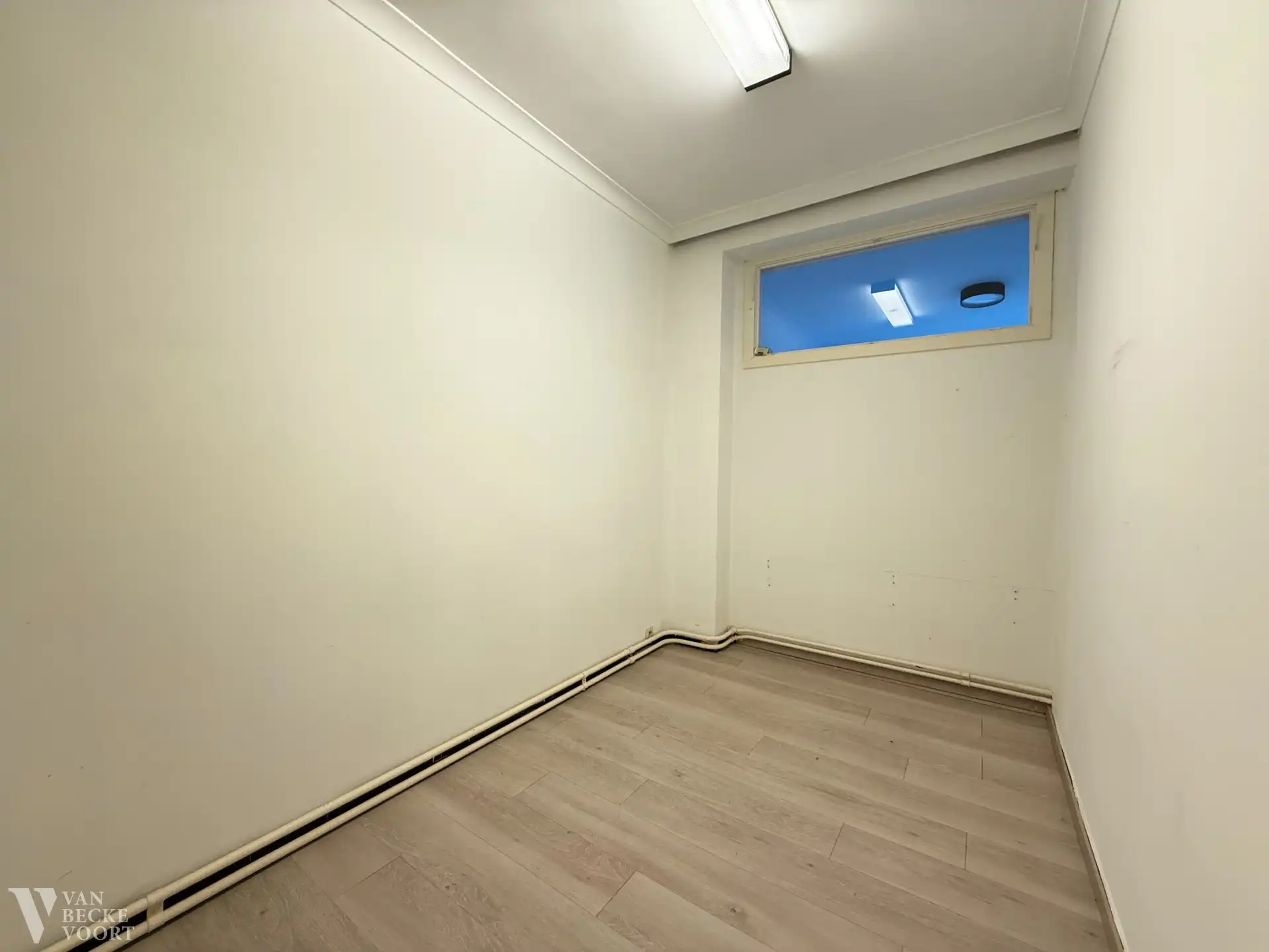 Ruim appartement met 2 slaapkamers foto 11