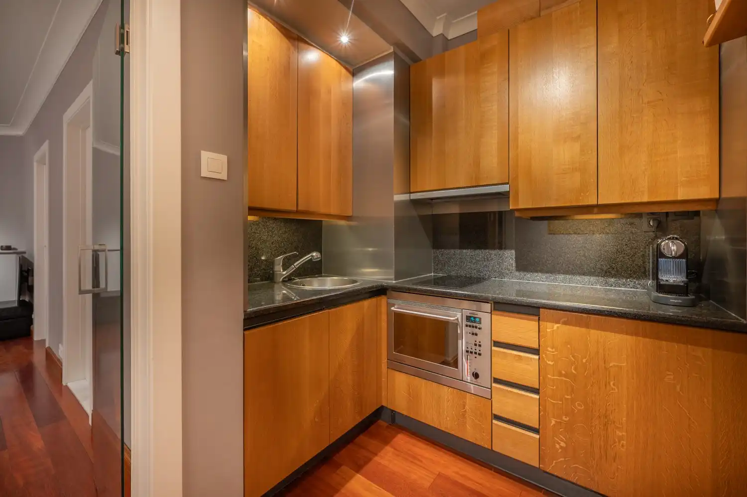 Charmant 2-slaapkamerappartement met zuidgericht terras op topligging in Duinbergen foto 6