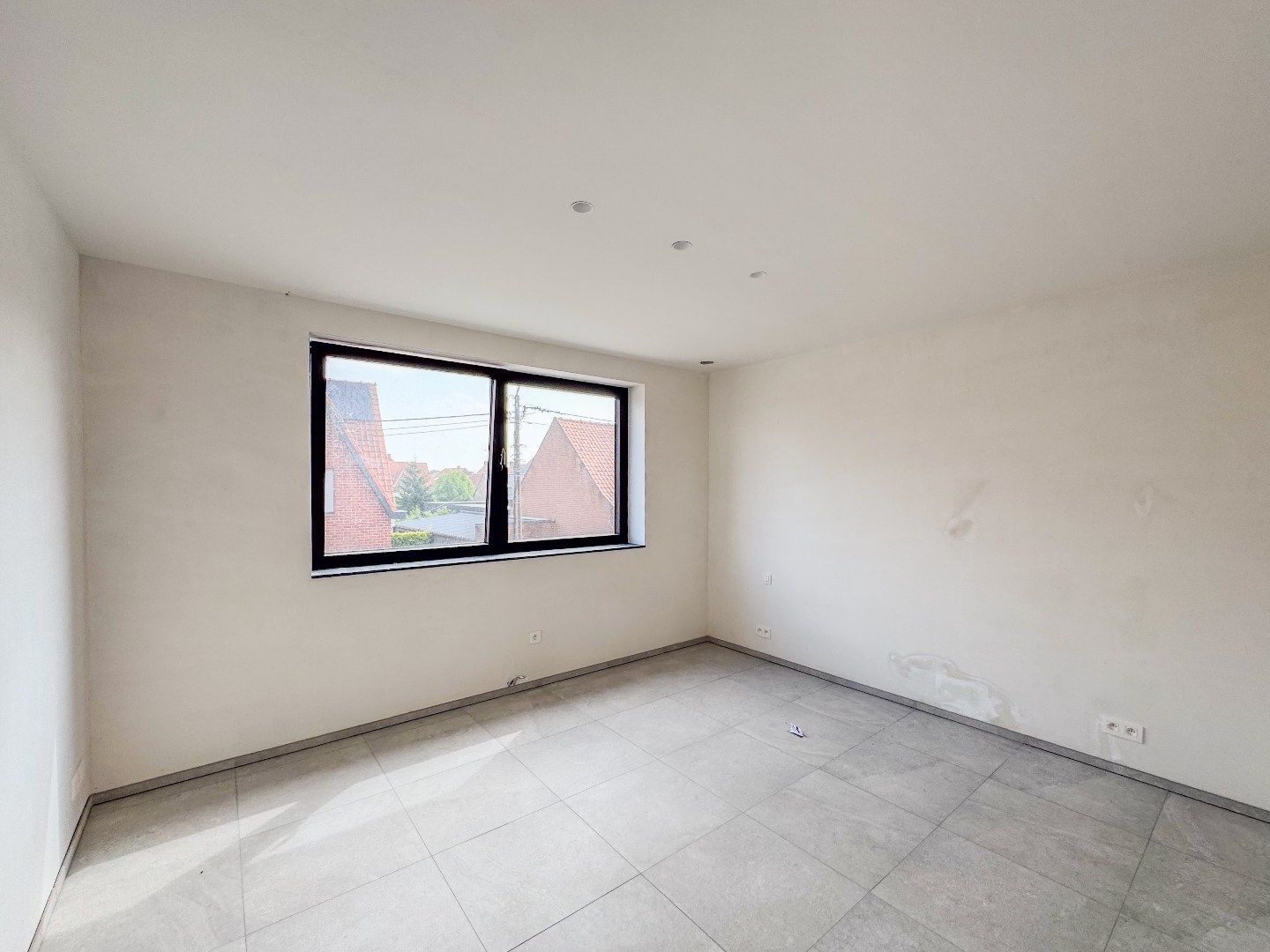Energiezuinige nieuwbouwwoning met 3 slaapkamers, ruime garage en tuin. foto 13
