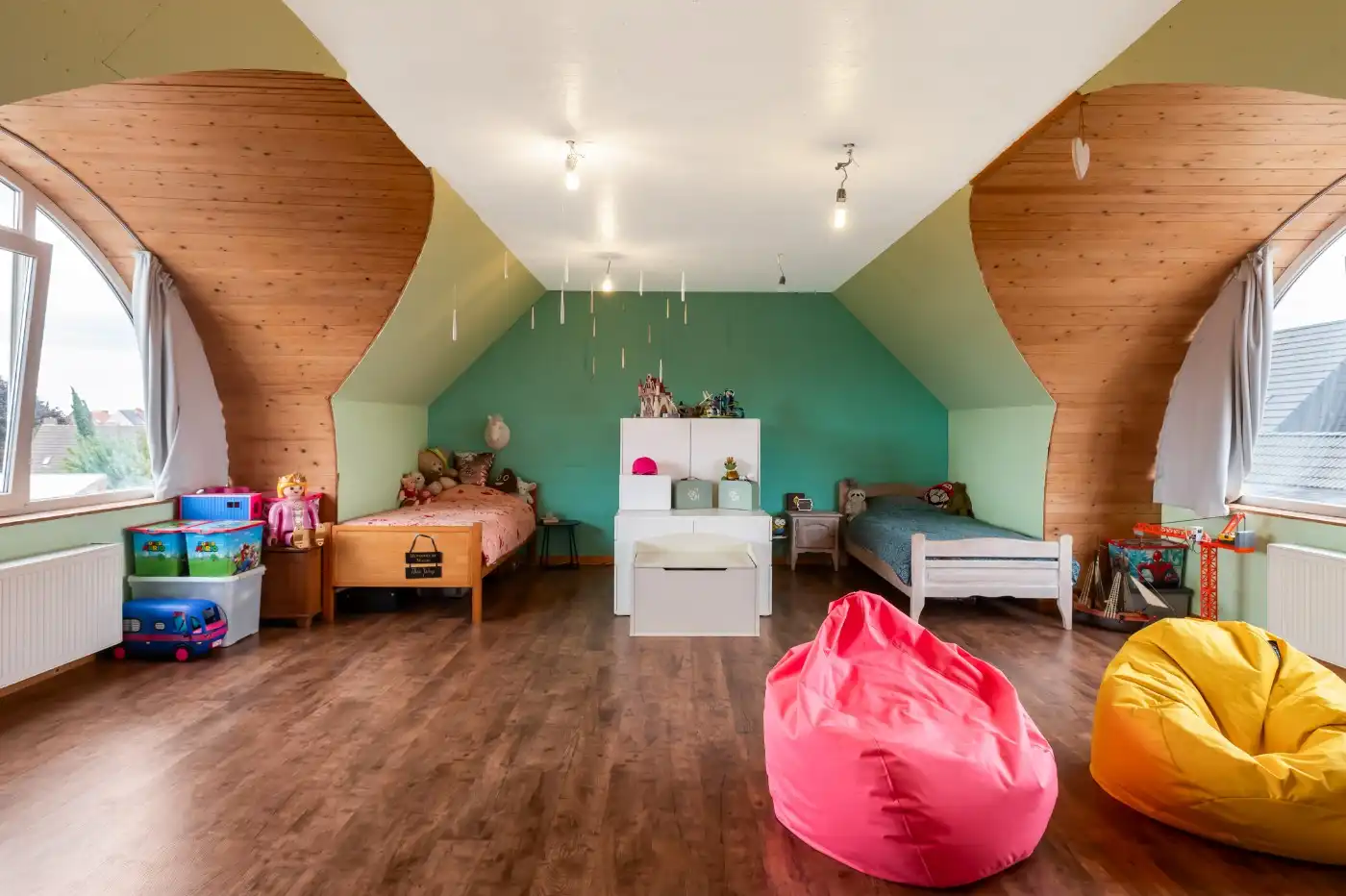 Centraal gelegen, ruime woning met 3 slpk. en tuin foto 19