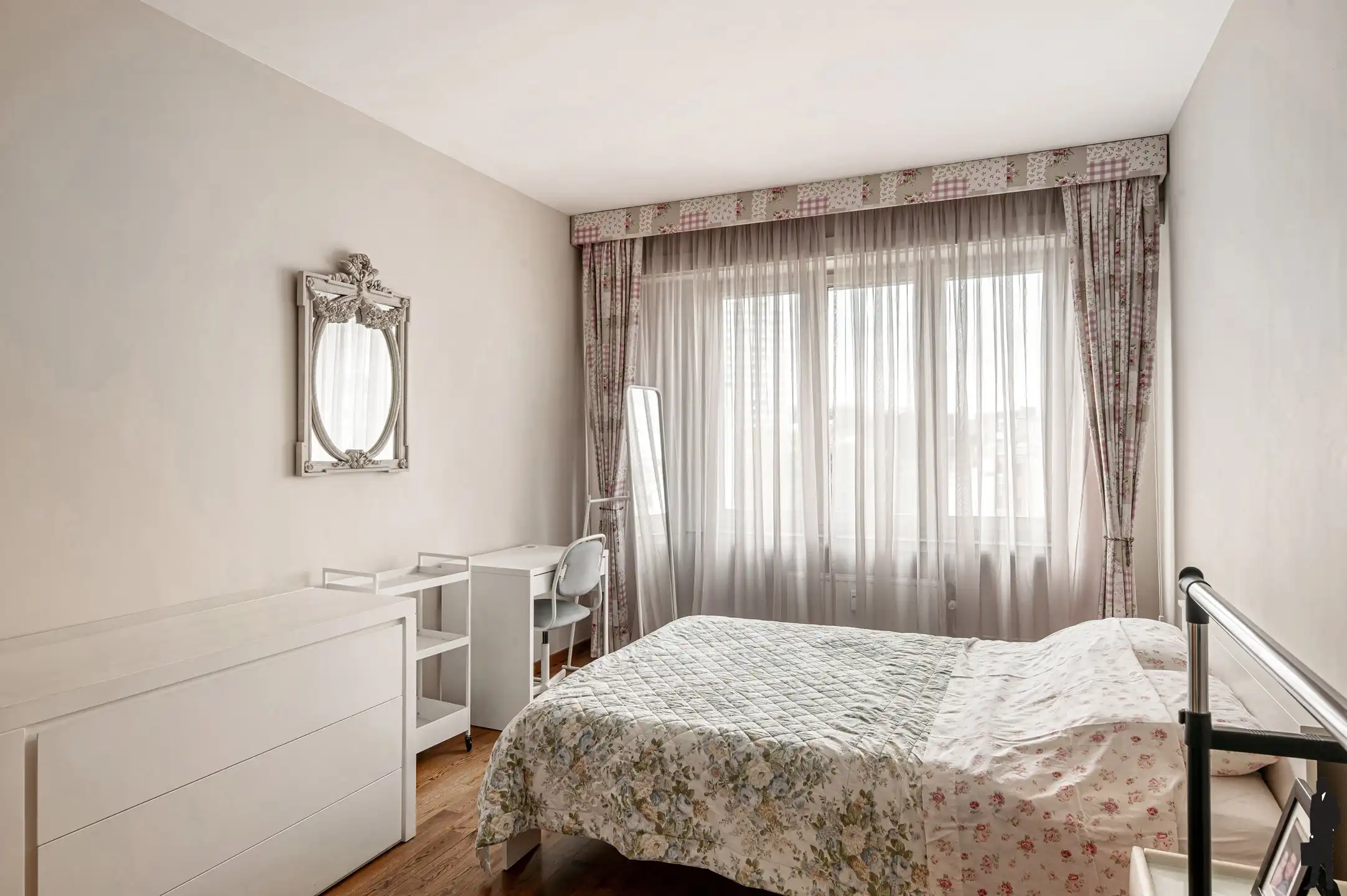 Prachtig en ruim appartement van 170 m² met groen uitzicht foto 11