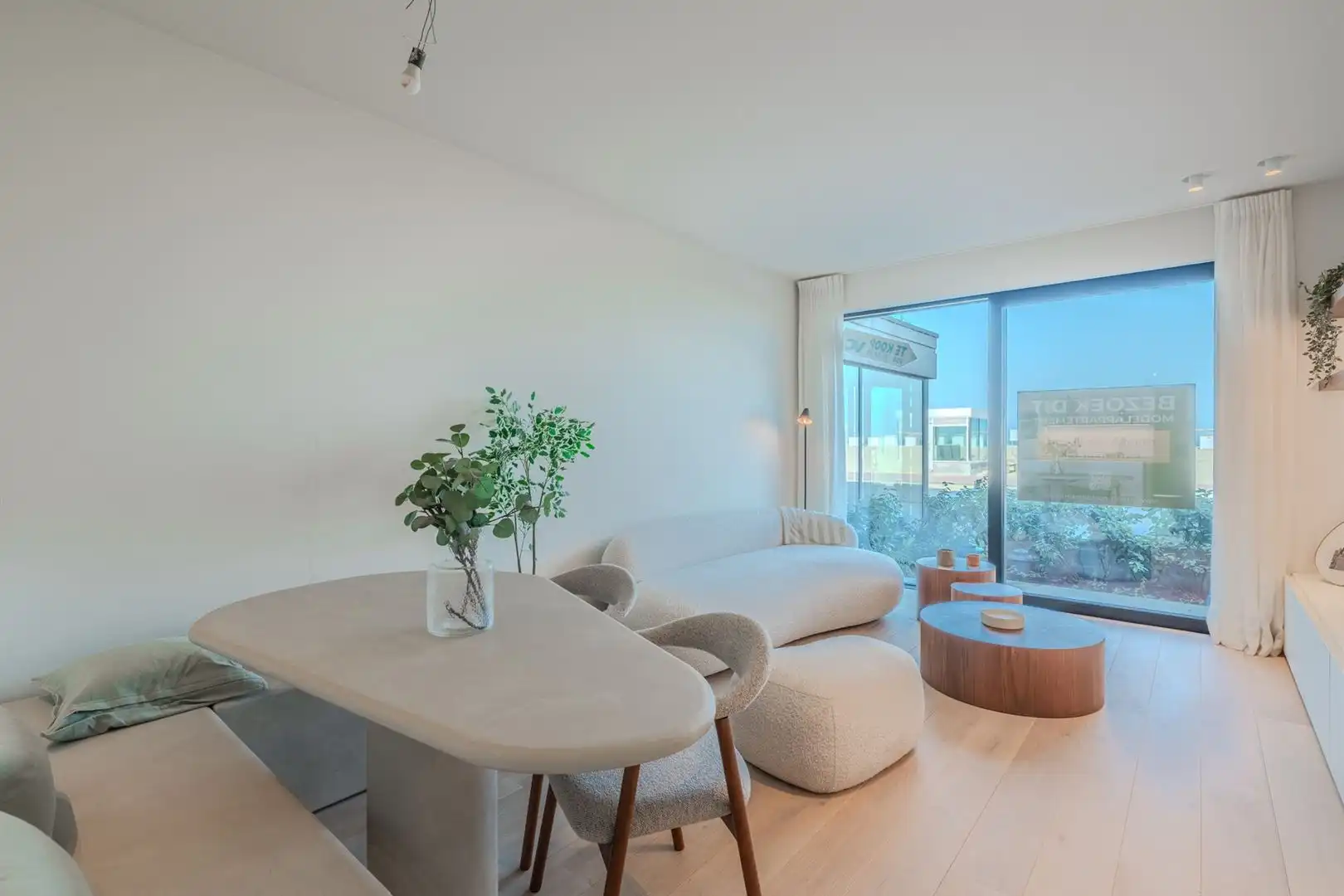 Mooi gelijkvloers appartement met 1 slaapkamer, terras vooraan, terras achteraan foto 8