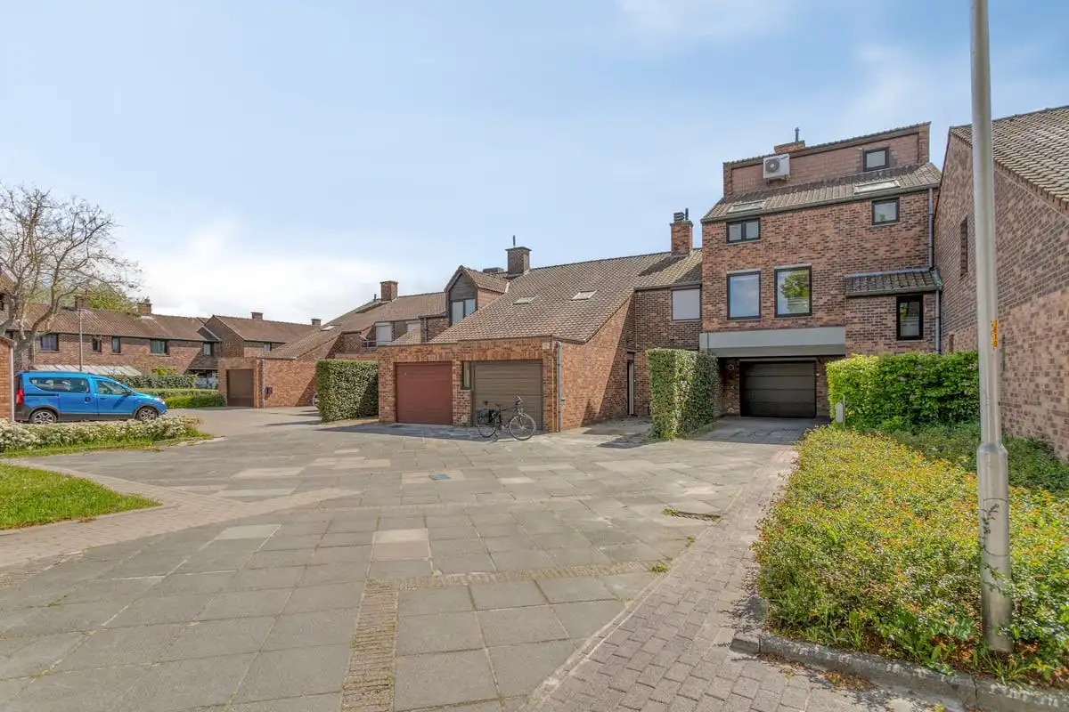Instapklare woning in kindvriendelijke wijk te koop in Heule foto 15