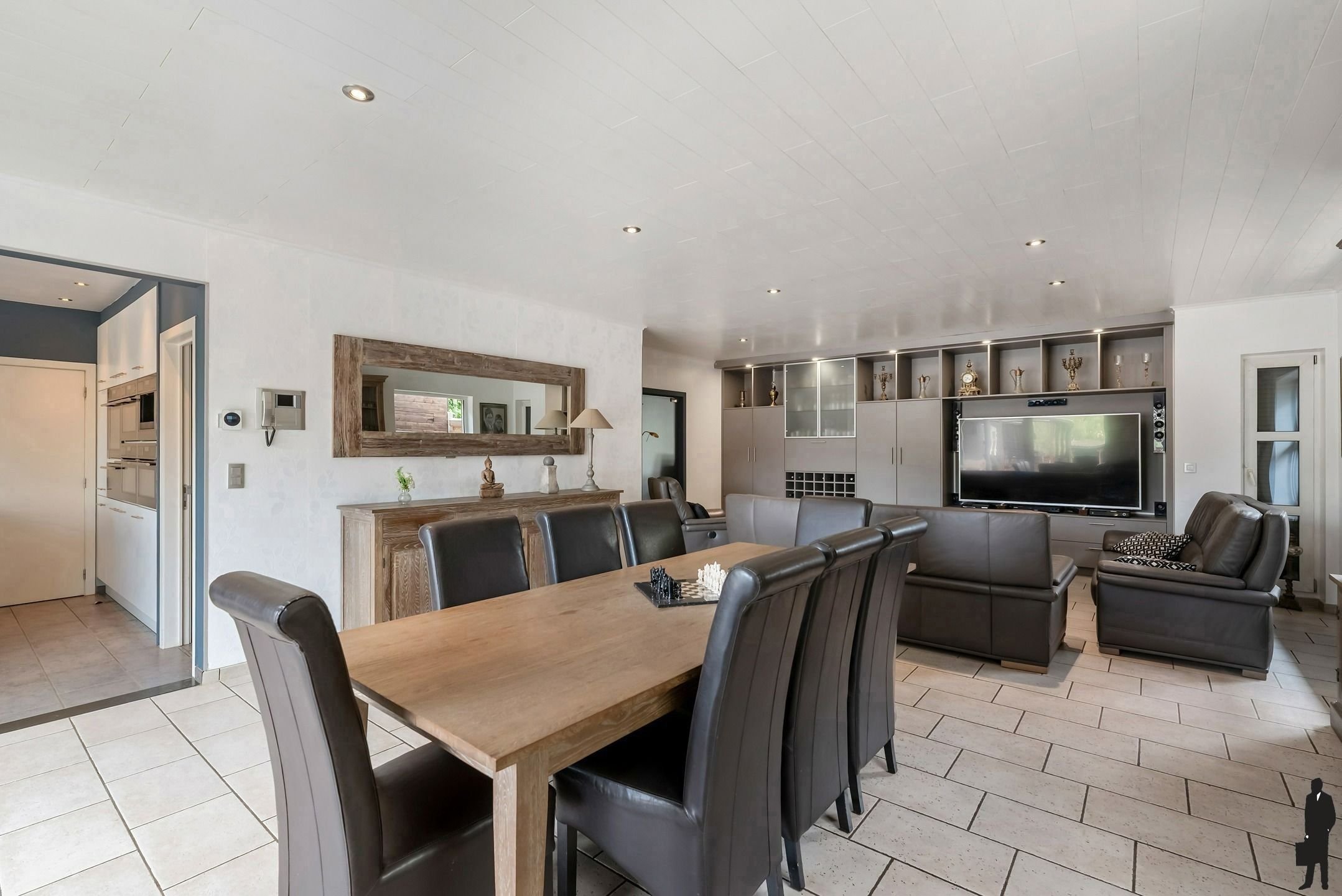Woning met 4 slpk, inpandige garage en werkhuis in Kasterlee foto 4