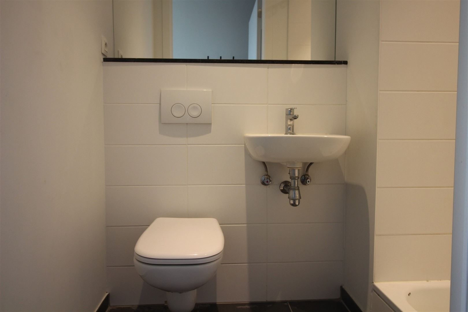 Studentenkamer op de bovenste verdieping op een toplocatie! foto 4
