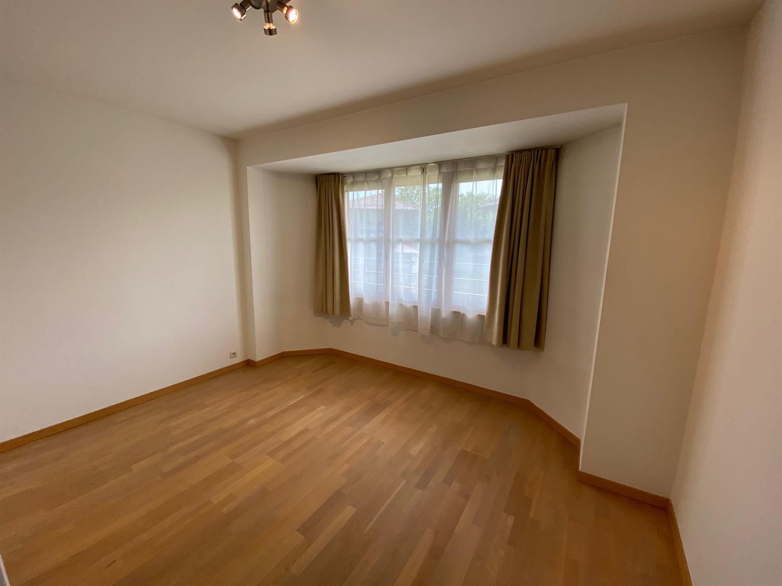 Ongemeubeld 3 slaapkamer (Valduchesse) foto 7