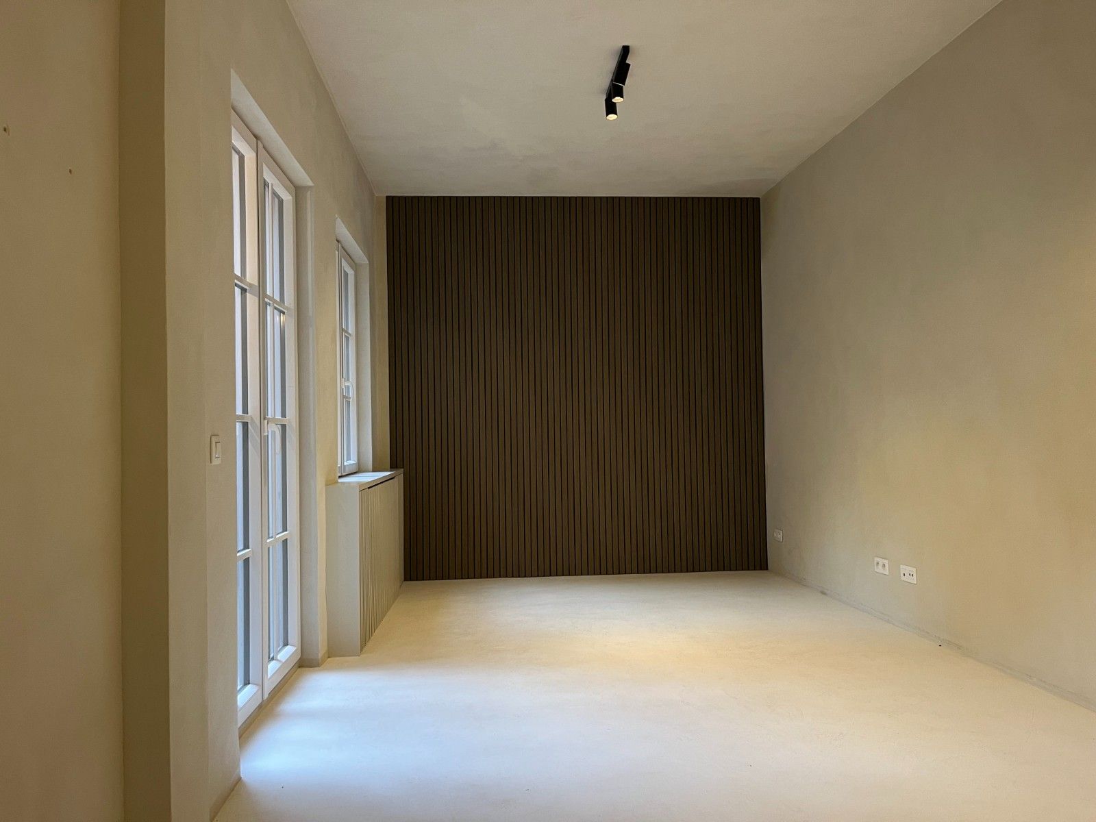 INSTAPKLAAR APPARTEMENT TE KOOP - CENTRUM KORTRIJK foto 8