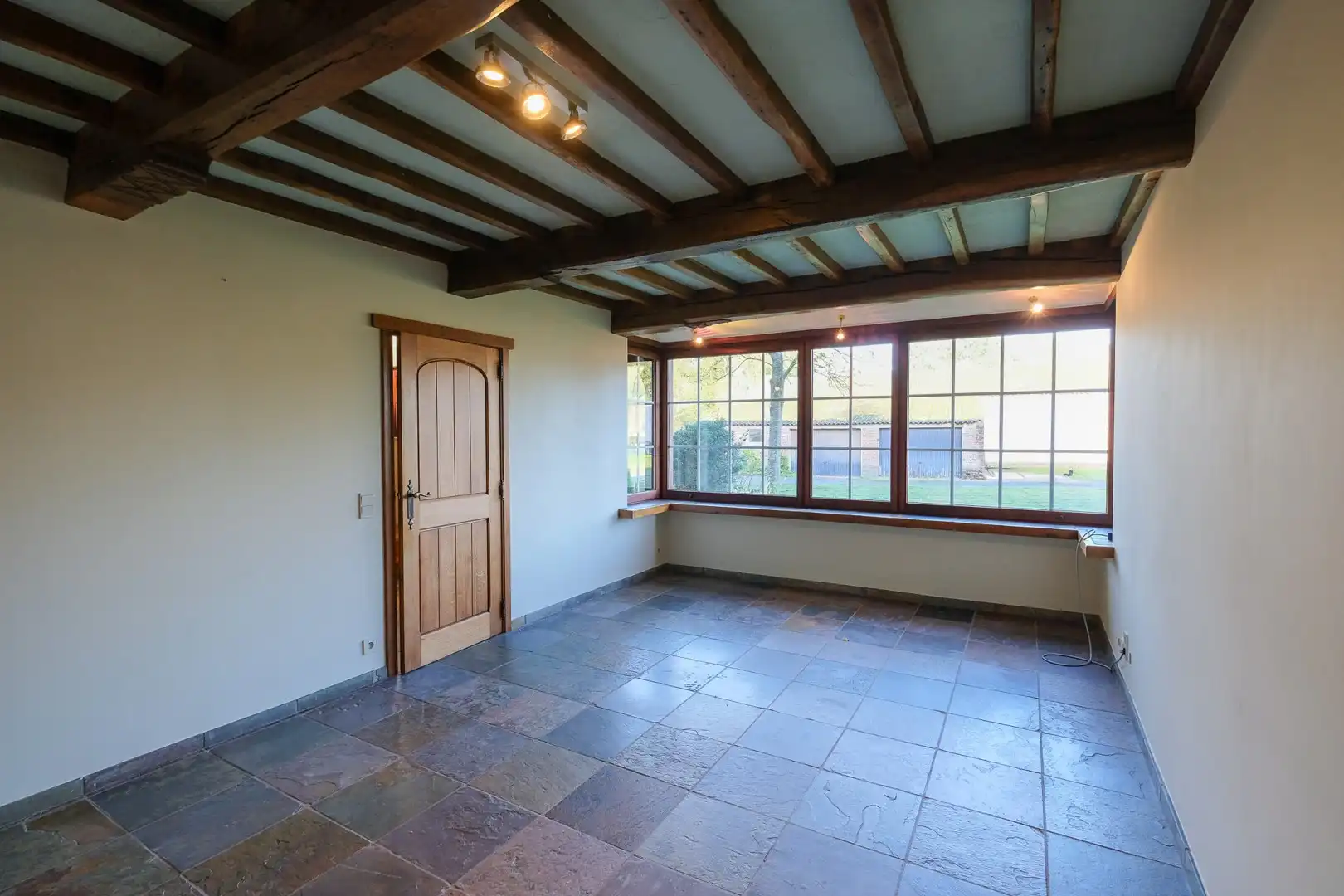 Landelijk wonen met ruimte, rust en een prachtig uitzicht in Zomergem! foto 8
