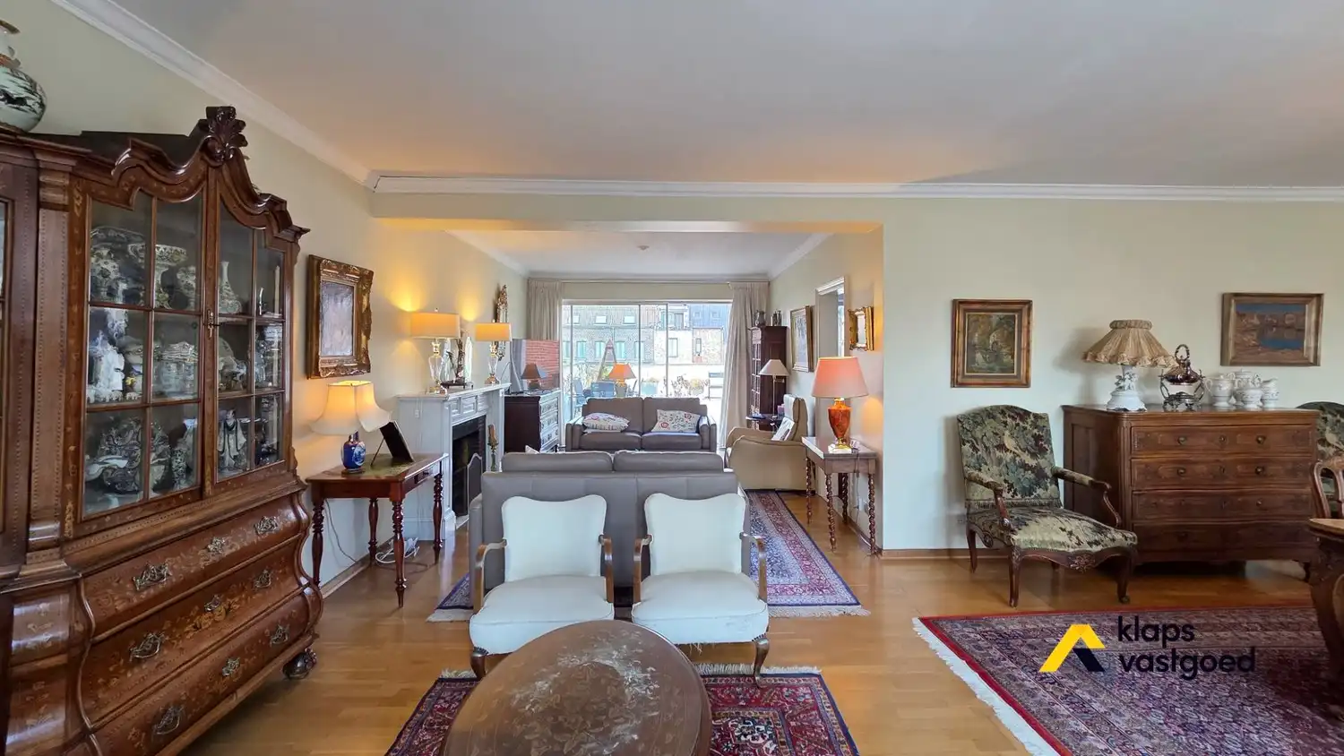 Appartement met 4 slaapkamers en meer dan 200m² bewoonbare oppervlakte op toplocatie in Bree centrum foto 4