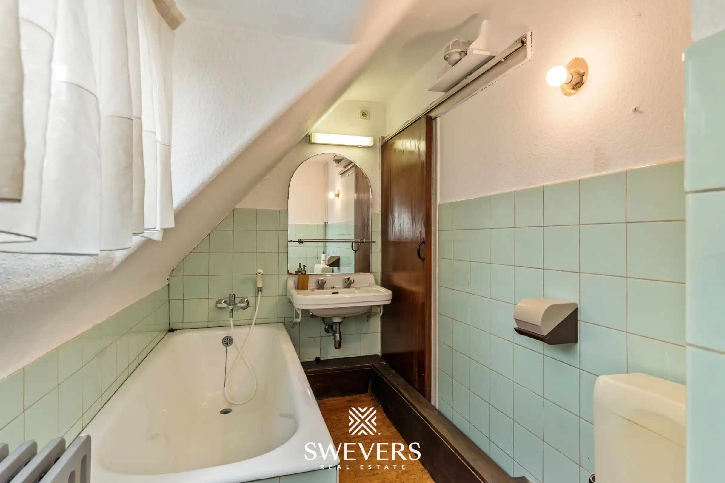 Ruime woning met veel potentieel op een perceel van 815 m² in Heusden-Zolder foto 13