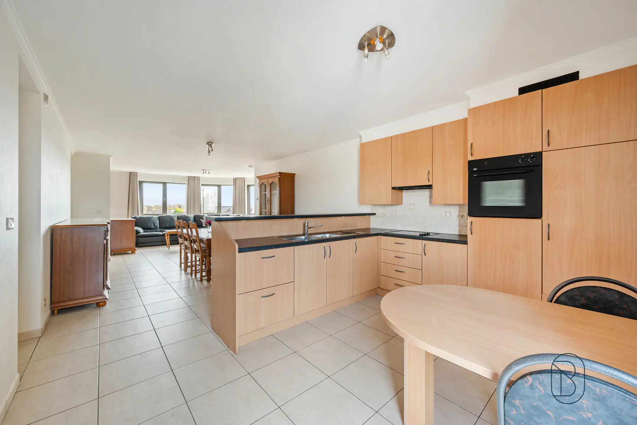 Appartement met ruim terras met zicht op de leie en garage foto 6