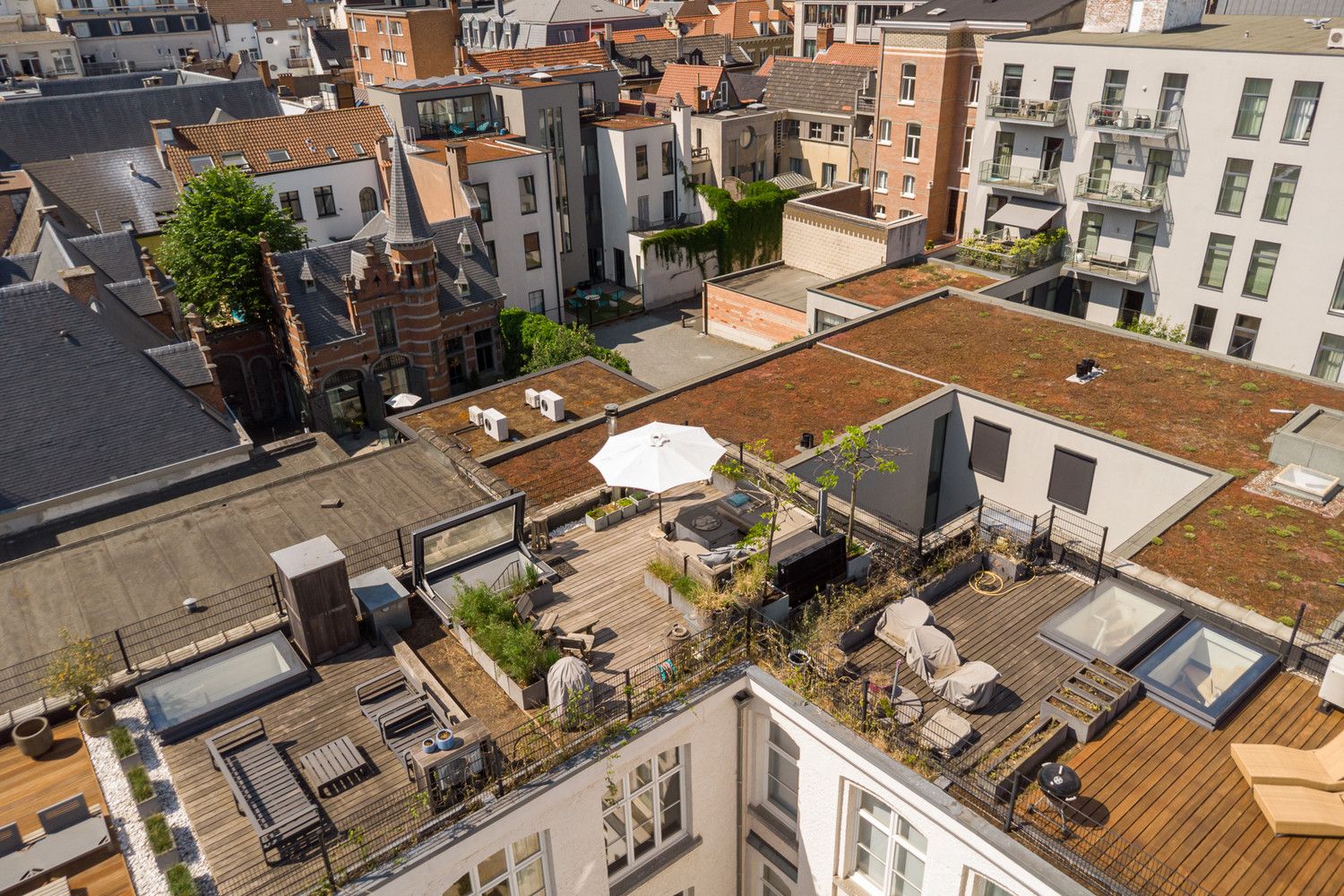 Unieke en energiezuinige stadsvilla (224m²) met fantastisch zonneterras in het hart van historisch Antwerpen – luxe, rust en boordevol karakter! foto 38