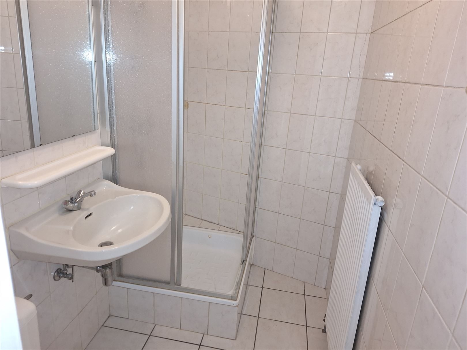 TE HUUR: appartement met 2 slaapkamers te Munsterbilzen! foto 10