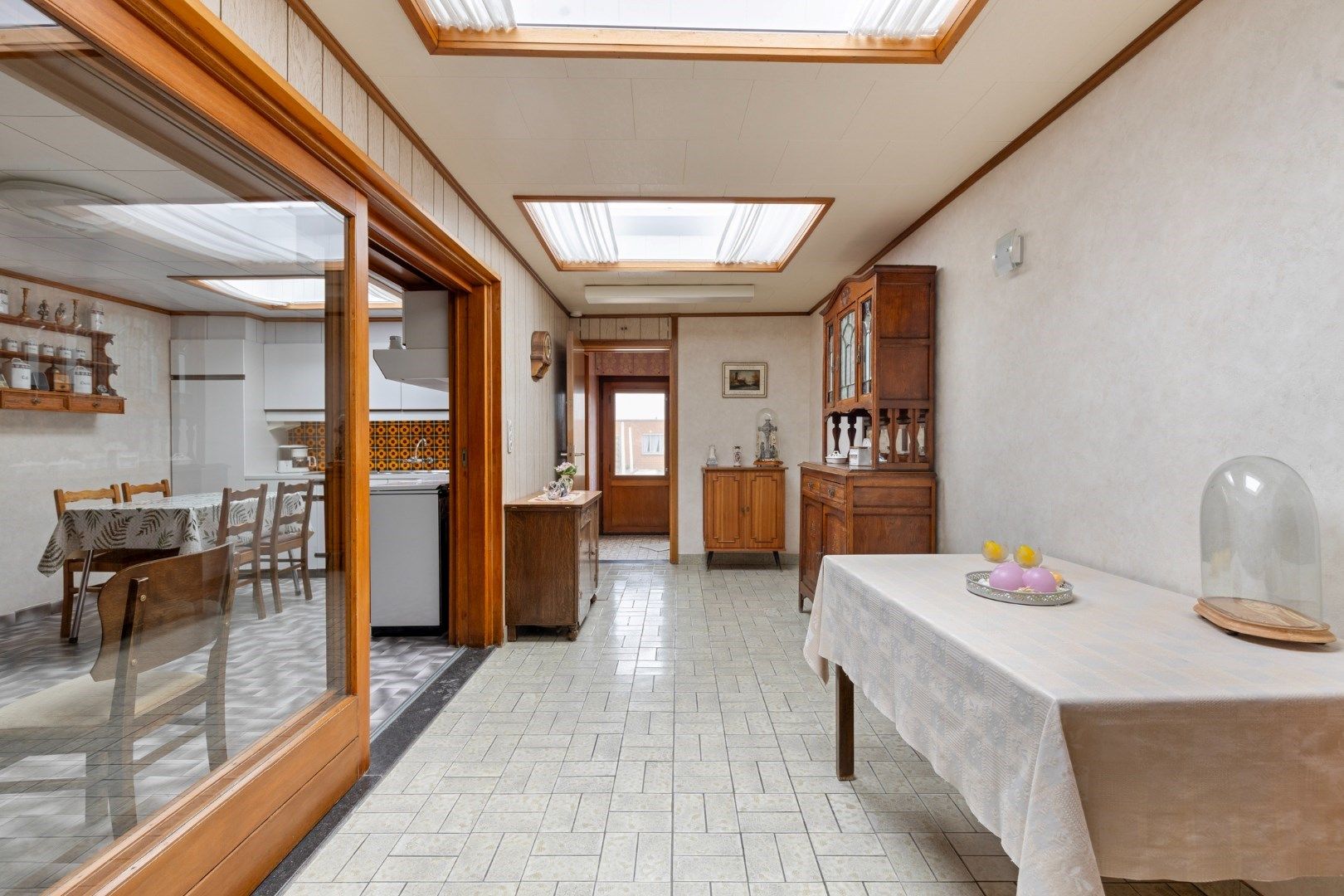 Kraaknette, ruime woning met dubbele garage! foto 10
