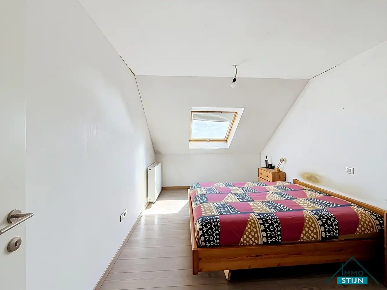 Recente instapklare woning met 4 slaapkamers en bijgebouw foto 13