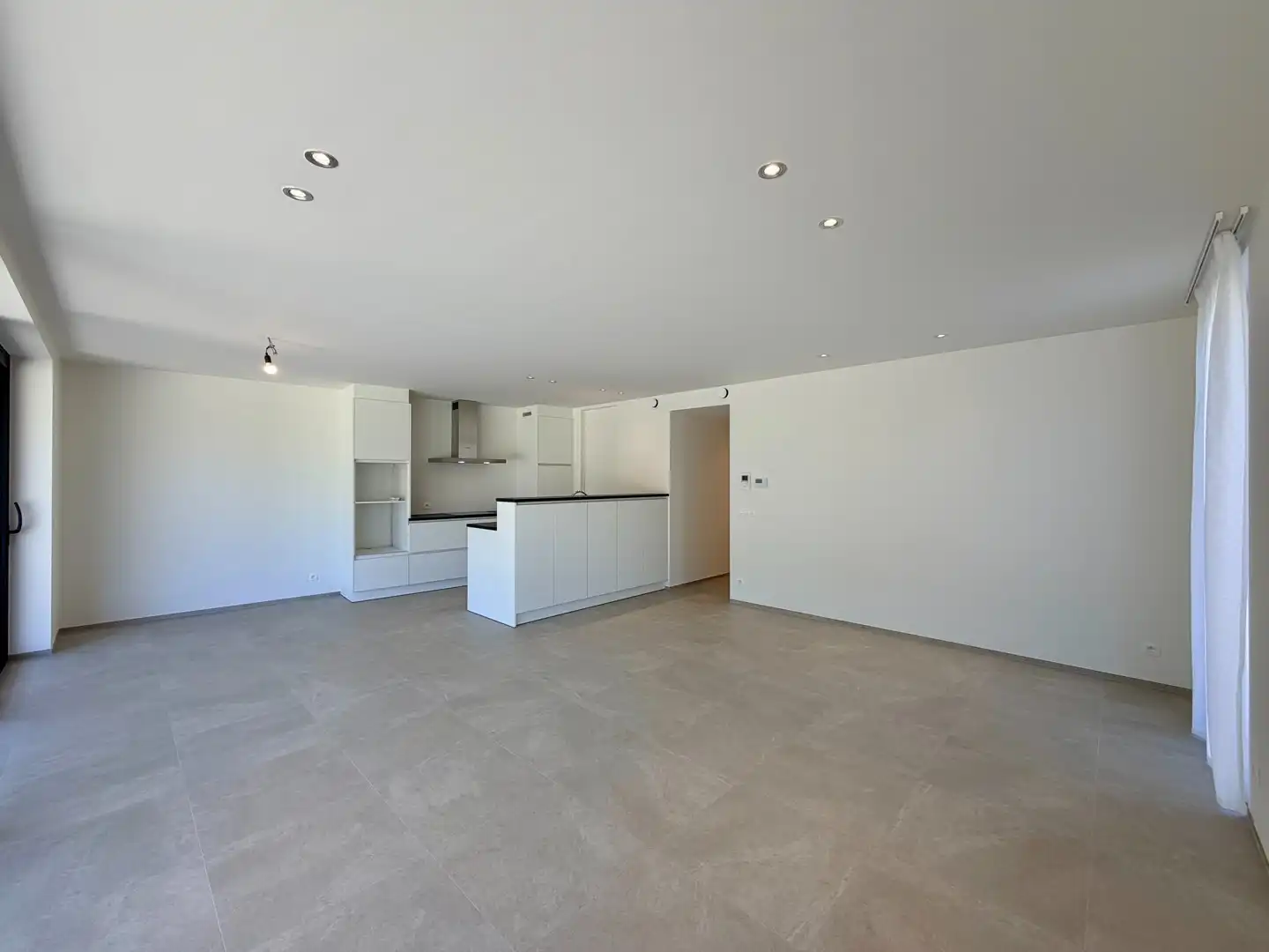 Gelijkvloers nieuwbouwappartement met uitzonderlijk E-peil te centrum Tielt! foto 3