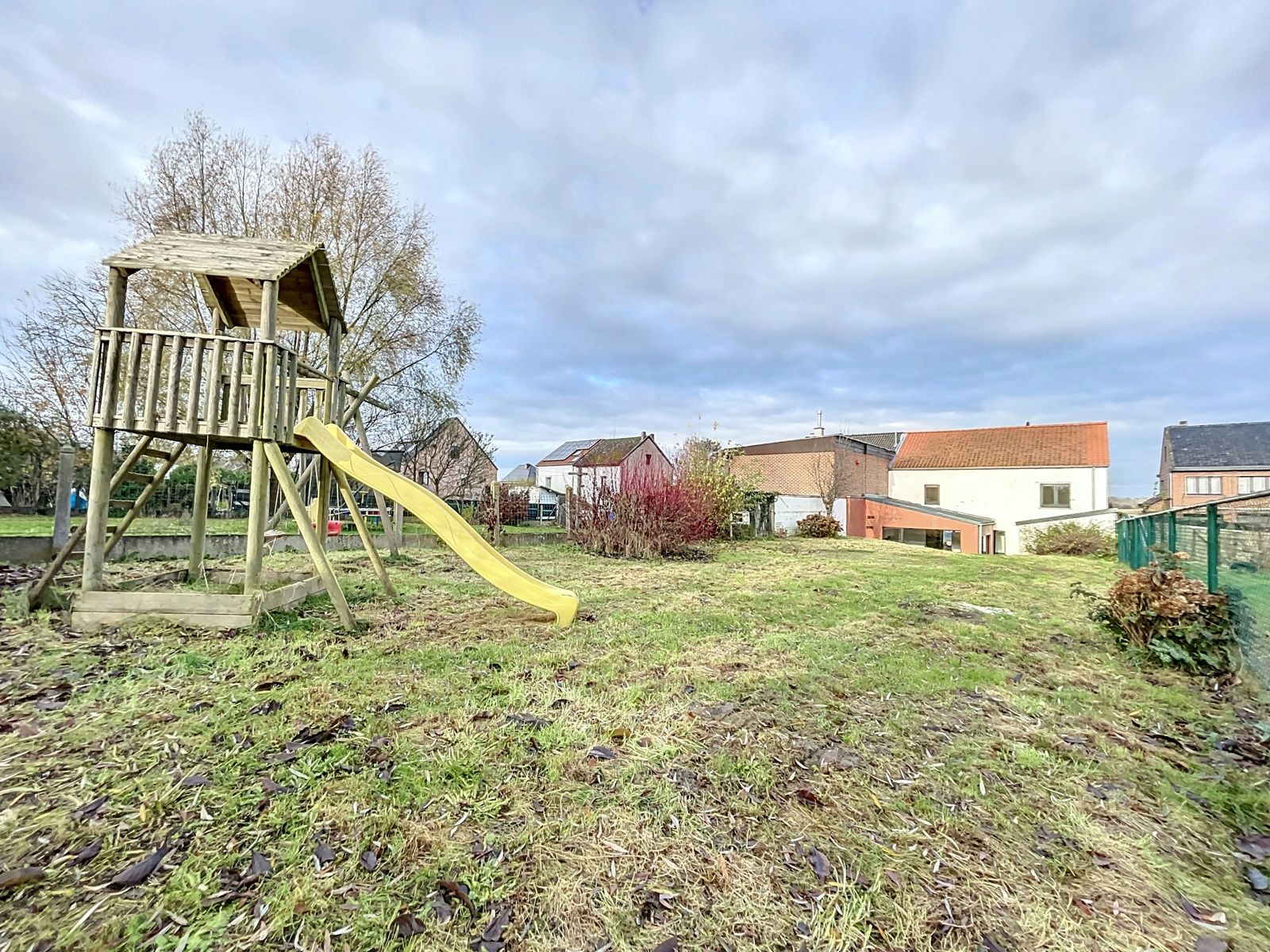 Gerenoveerde eengezinswoning met garage en tuin te Gingelom foto 18