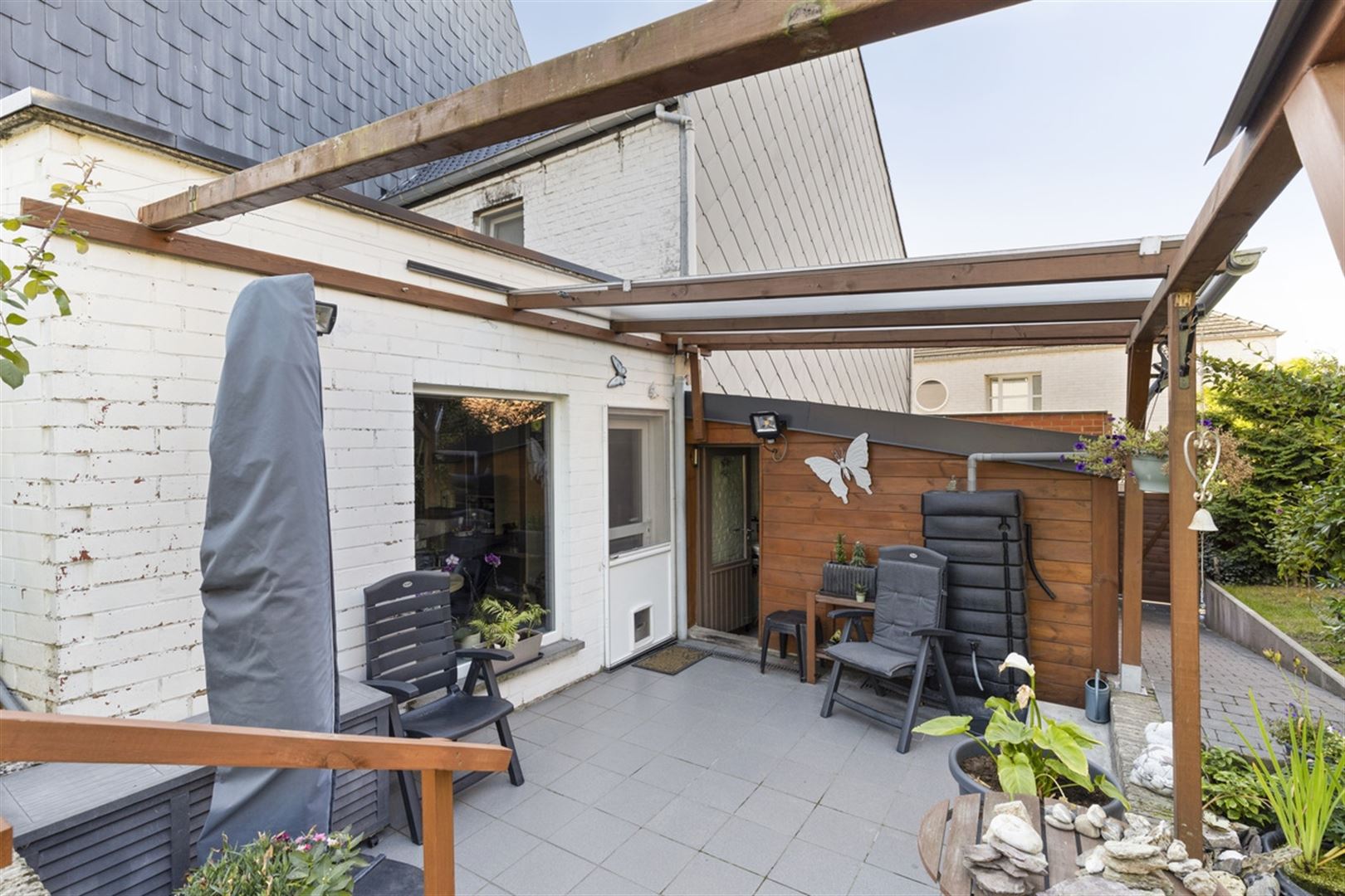 Rustig gelegen woning met garage foto 26