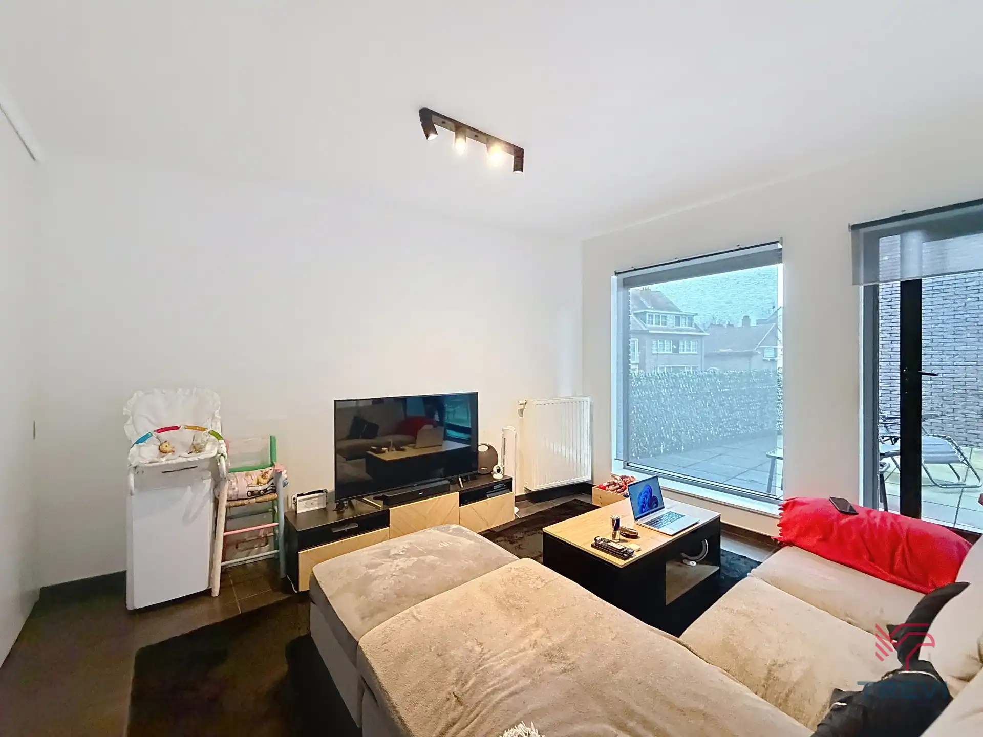 Prachtig appartement met 1 slaapkamer en terras  foto 2