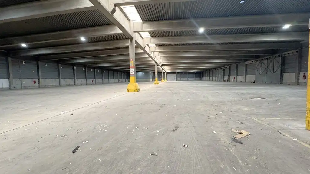 Loods te huur in haven van Antwerpen foto 2