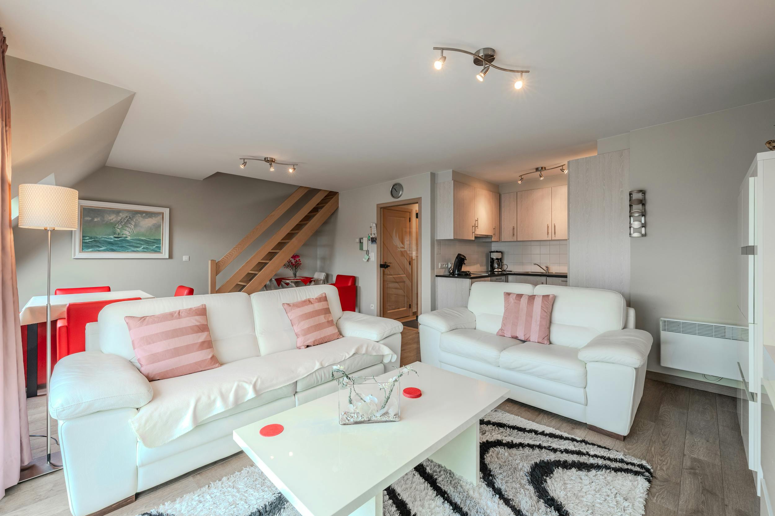 Prachtig duplexappartement met 2 volwaardige slaapkamers foto 6