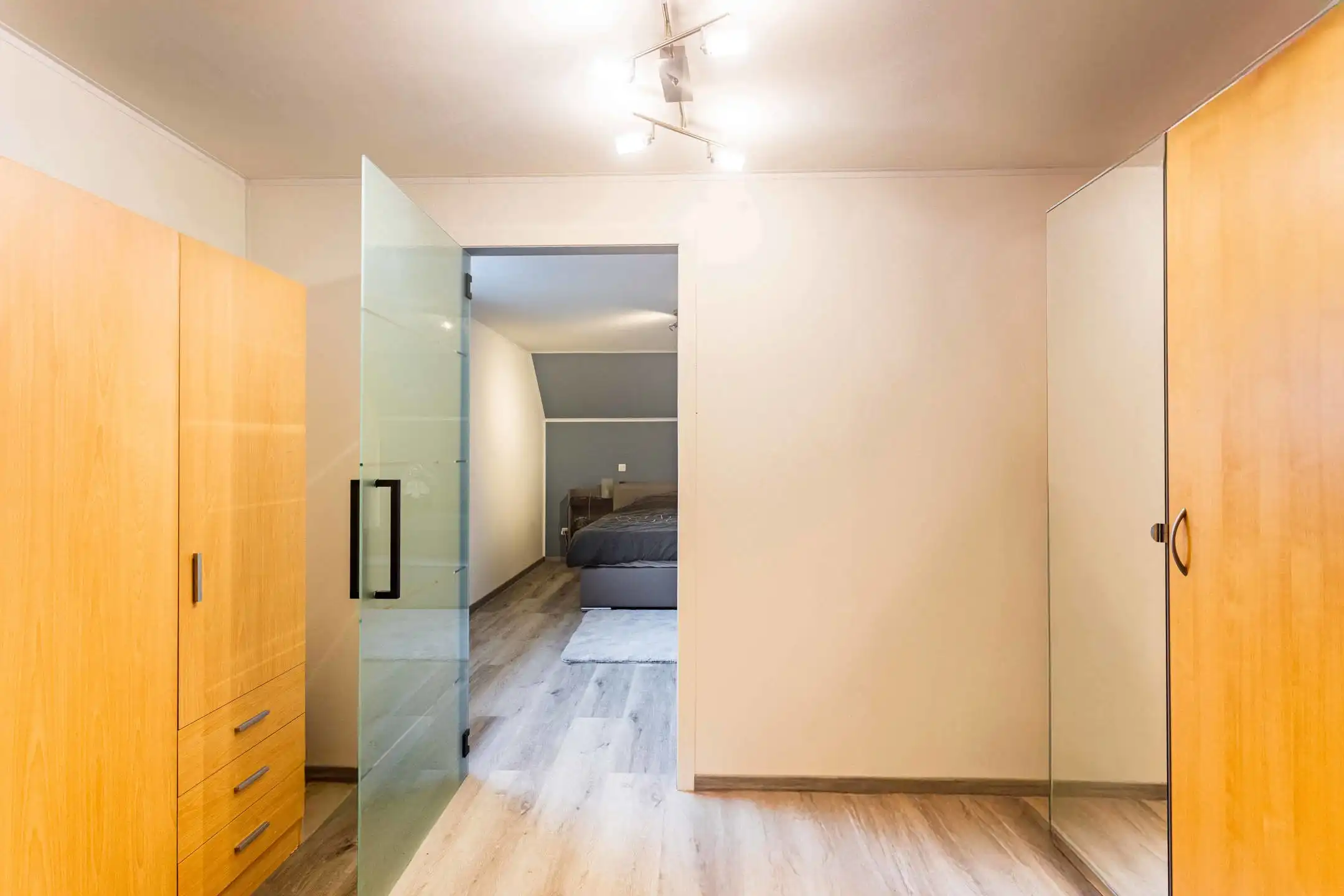 Instapklare gezinwoning op centrale ligging te Oudenaarde foto 17