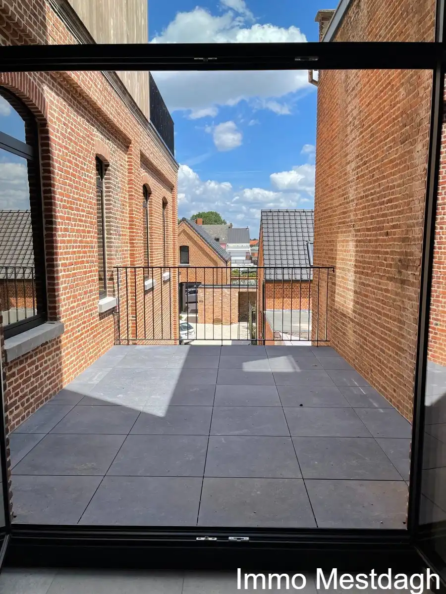 Prachtig modern appartement met terras en parking – Hartje Diest foto 2