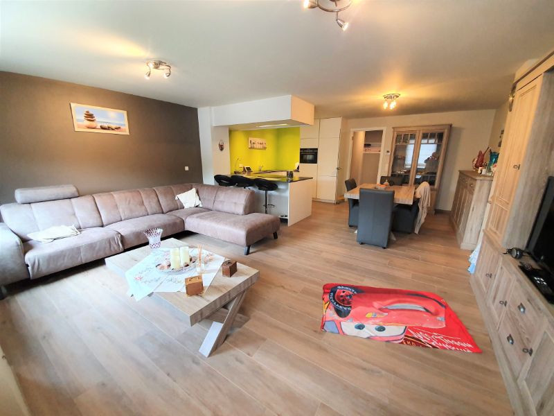 Bemeubeld 2 slpk-appartement (+-100m²) in hartje Geel met autostaanplaats en kelderberging foto 3