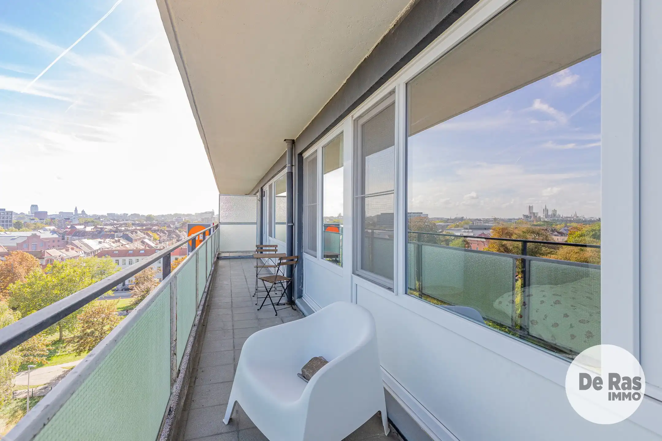 GENT - Instapklaar appartement met 2 kamers en ruim terras foto 17