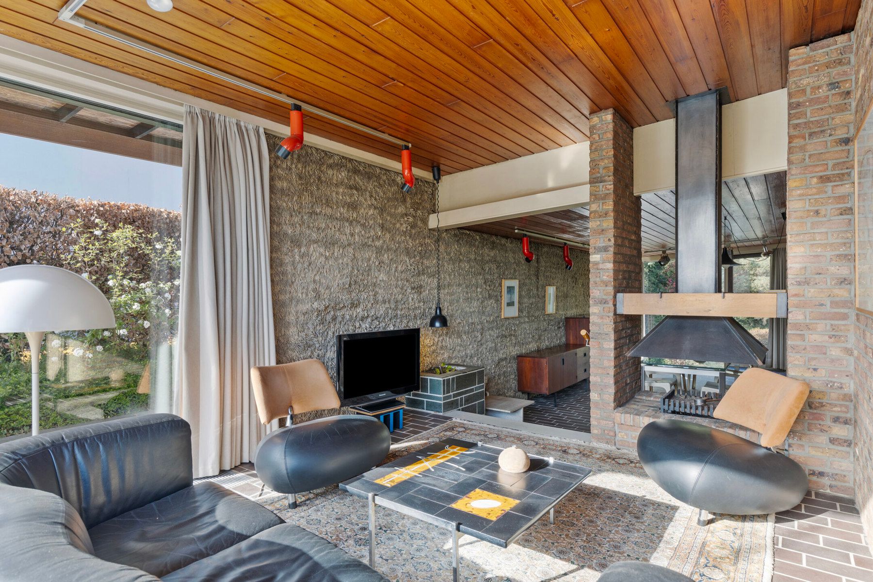 Te renoveren architecturale villa op ruim perceel van 18are foto 6
