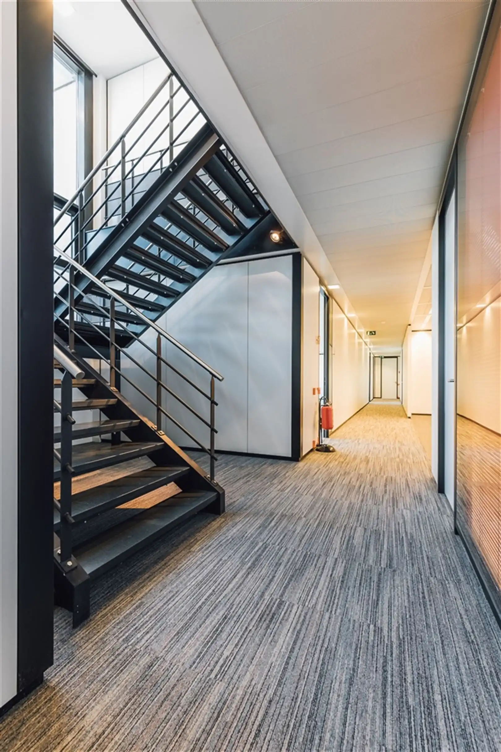 SOUTH CRYSTAL: kantoren te huur vanaf 633 m² foto 11