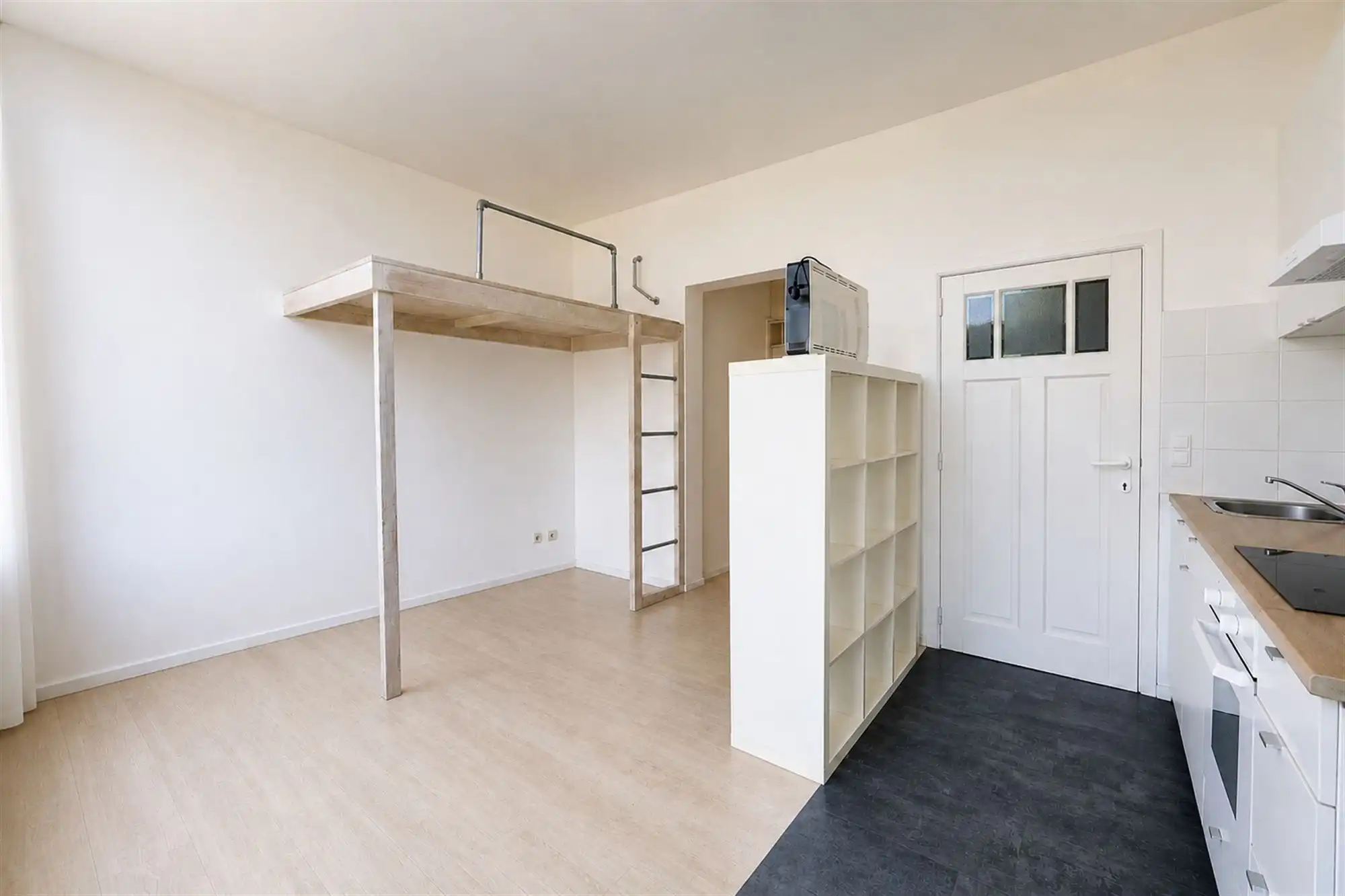 Instapklare studio nabij 't Groen Kwartier & Zurenborg foto 3