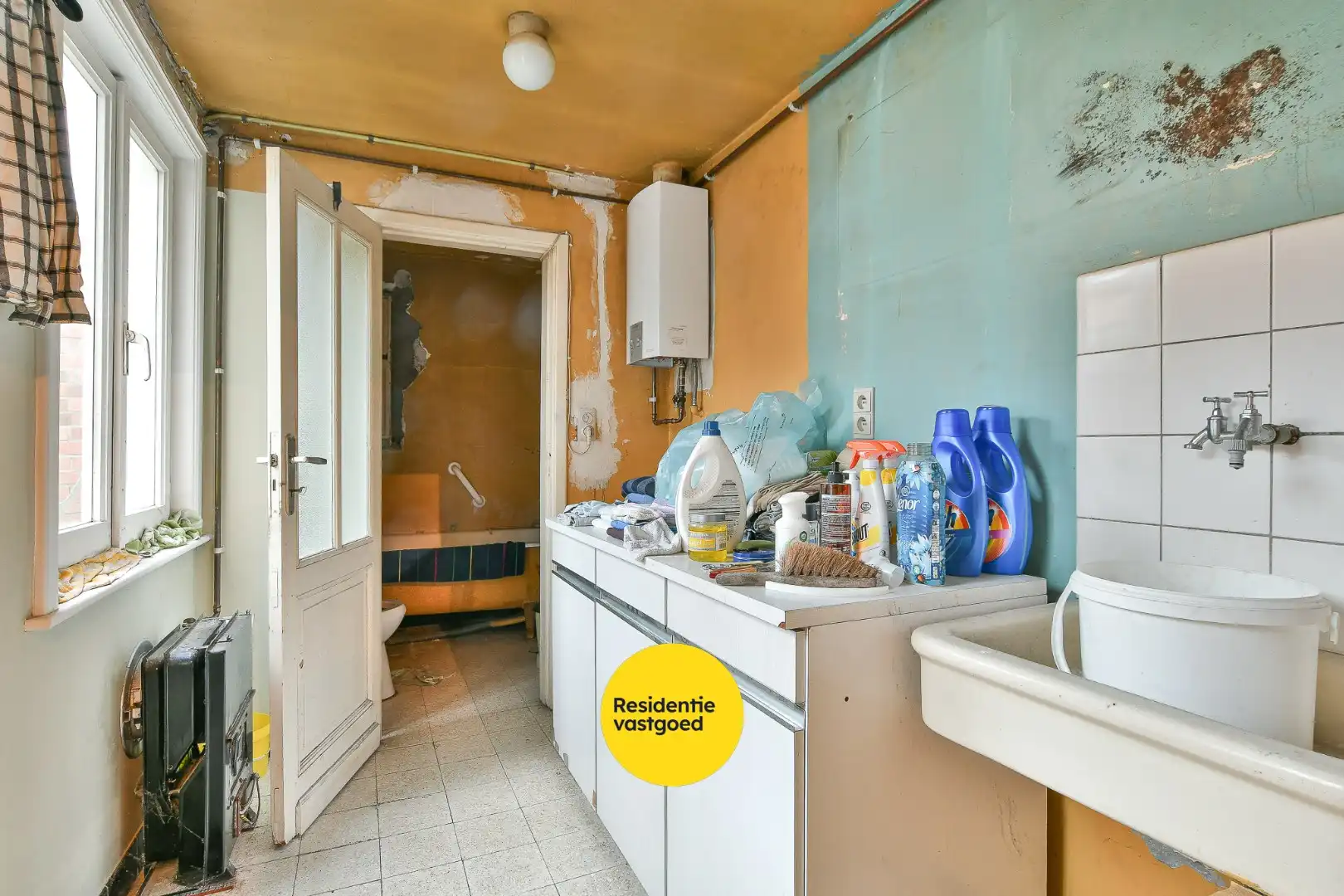 Rijwoning met veel potentieel, garage en tuin nabij centrum Blankenberge foto 8