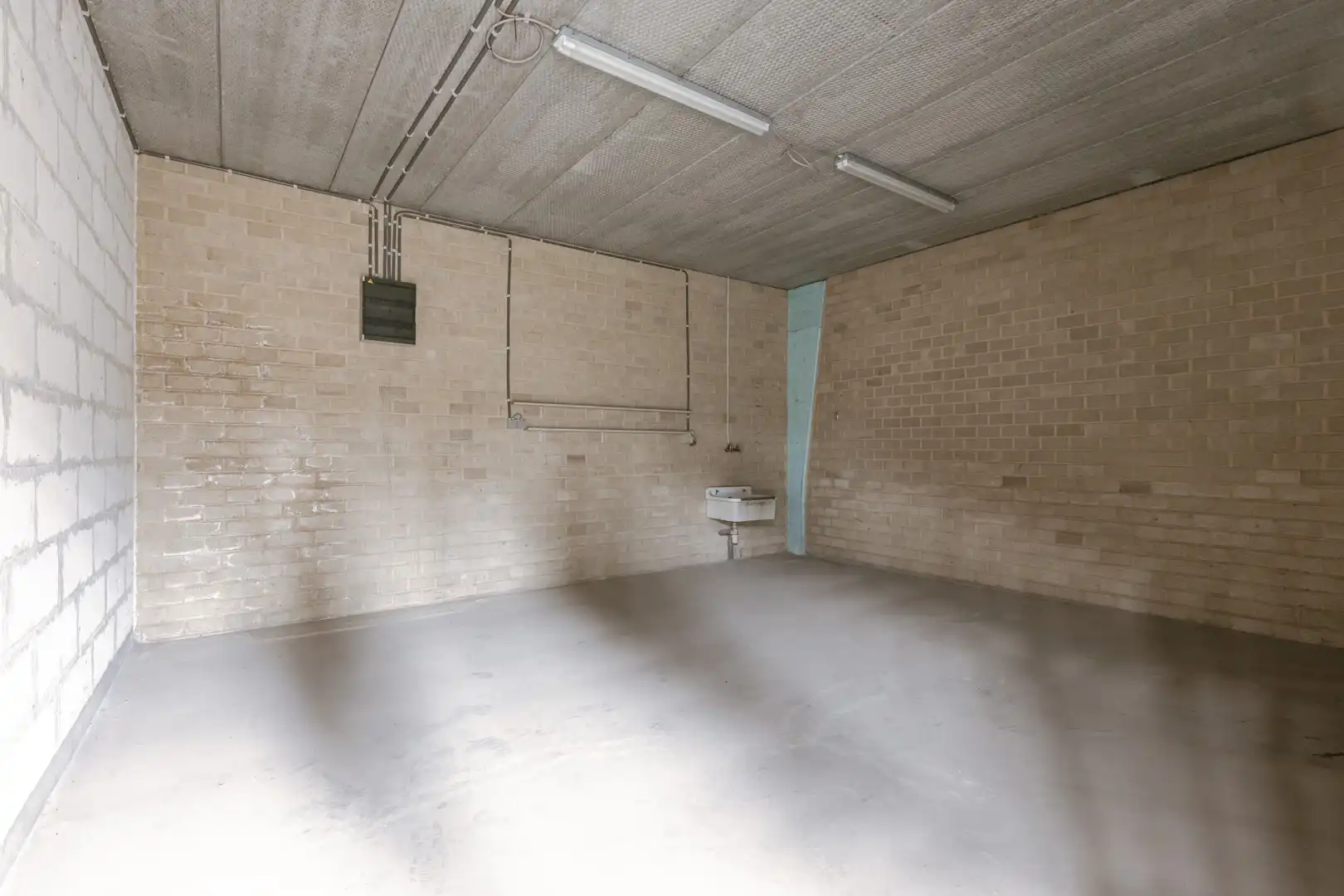 Industriegrond van 14.768 m² met bedrijfsgebouw van 3.025 m² te koop foto 12